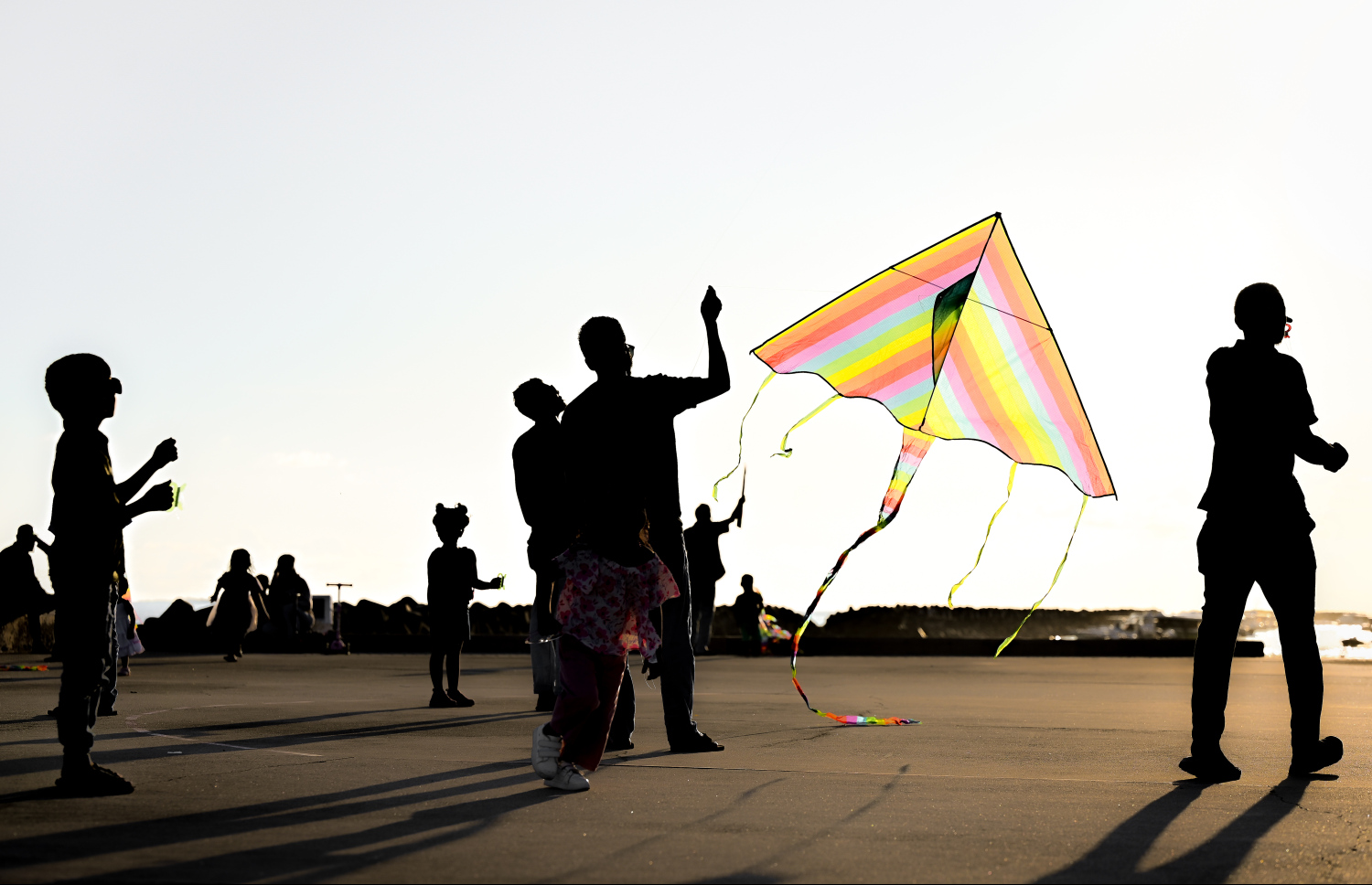 މާލޭ ހެލިޕެޑް ސަރަހައްދުގައި މަޑި އަރުވަނީ: މިއީ ރޯދަ މަހު ކުޑަކުދިންނާއި ބޮޑެތި މީހުން ވެސް މުނިފޫހިފިލުވުމުގެ ގޮތުން ޒަމާނުންސުރެ ކުރަމުން އަންނަ ކަމެއް. -- ފޮޓޯ: ނިޝާން އަލީ | މިހާރު