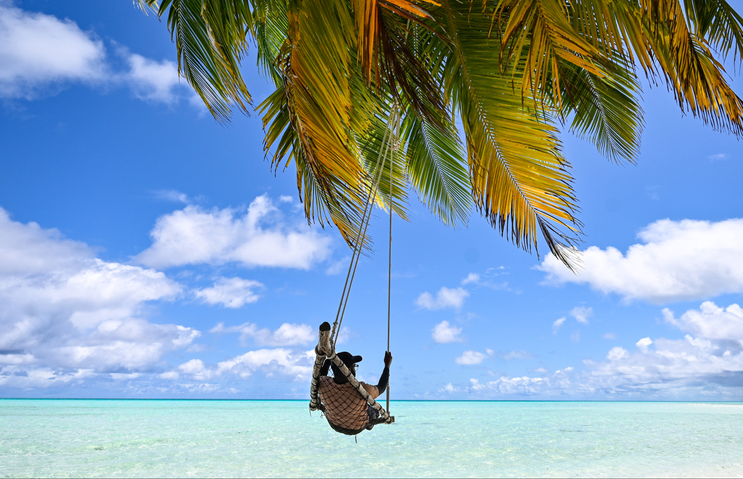 ގދ. އެހިވަކާގެ ގޮނޑުދޮށަށް ލެނބިފައި އޮތް ރުކުގައި އެލުވާފައި އޮތް އުނދޯލި އަޅުގަނޑު ހެއްލަނީ.-- ފޮޓޯ: ފަޔާޒް މޫސާ | މިހާރު