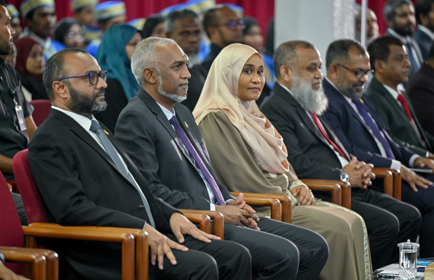 މިރޭގެ ރަސްމިއްޔާތުގައި ރައީސްގެ ދެކަނބަލުންނާއި އިސްލާމިކް މިނިސްޓަރު ޑރ. ޝަހީމް ބައިވެރިވެވަޑައިގަންނަވަނީ.---ފޮޓޯ: ރައީސް އޮފީސް