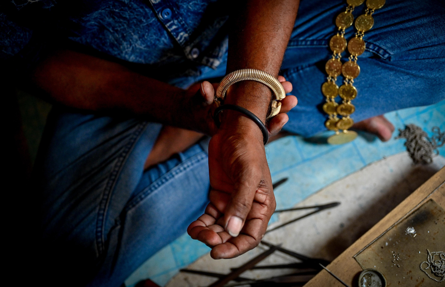 އުޅައެއް ކަލާކުވެގެން ހަދަން ގެނެސްފައި.-- ފޮޓޯ: ނިޝާން އަލީ | މިހާރު