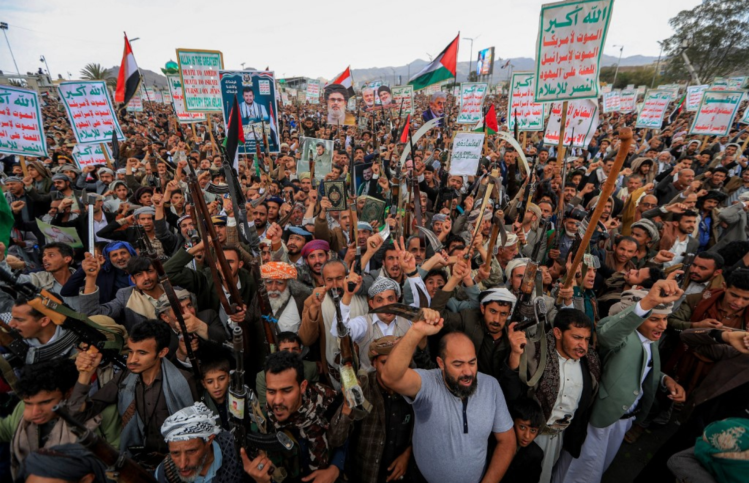 ޔަމަނުގައި ފަލަސްތީނަށް ތާއީދުކޮށް މުޒާހަރާކުރަނީ. -- ފޮޓޯ: އޭއެފްޕީ