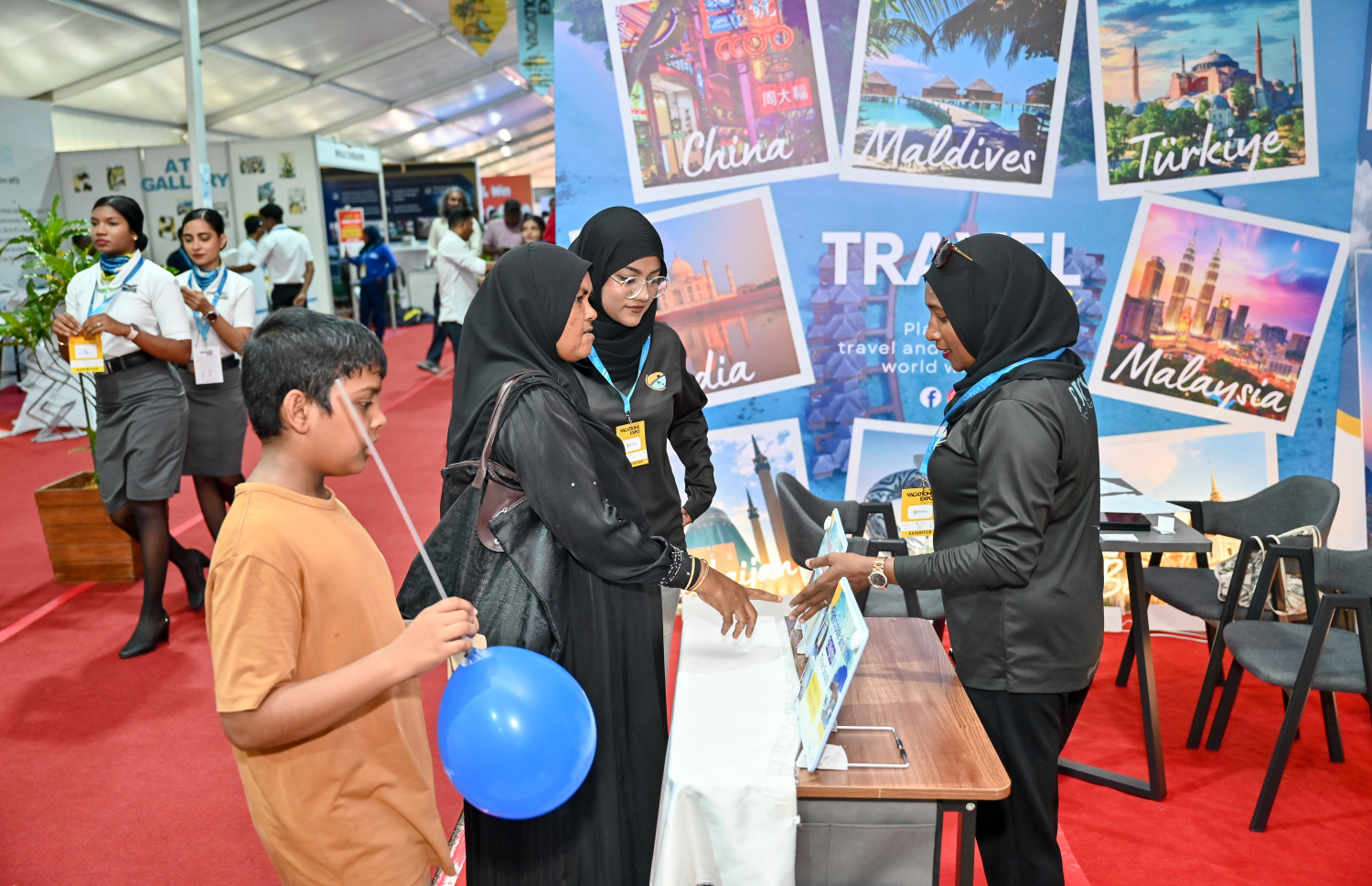 ހައިރައިސް ޕްރައިވެޓް ލިމިޓެޑުން އިންތިޒާމުކޮށްގެން ހުޅުމާލެ ސެންޓްރަލް ޕާކުގައި ކުރިއަށްގެންދާ ވެކޭޝަންސް އެކްސްޕޯ-- ފޮޓޯ: ނިޝާން އަލީ | މިހާރު