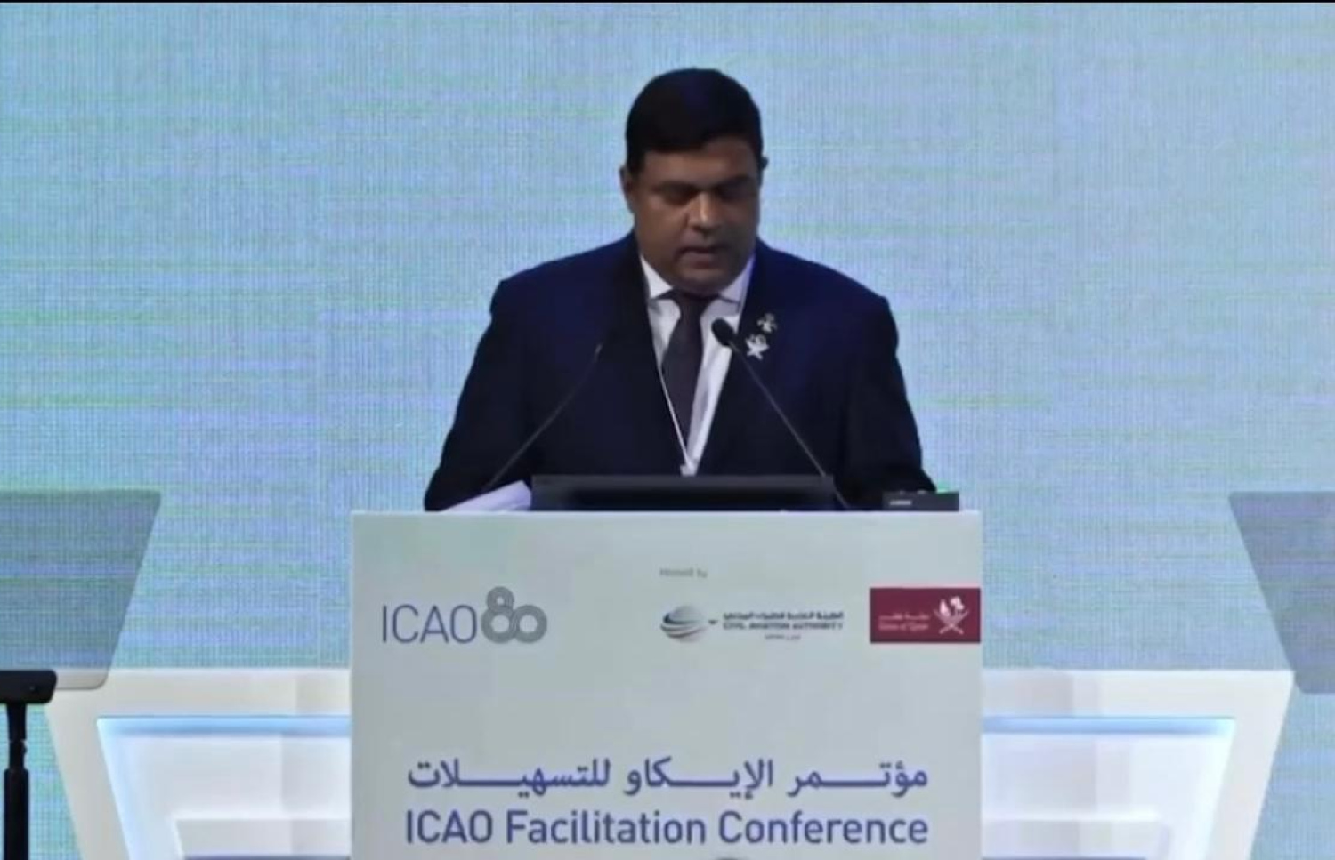 ދޯހާގައި ބޭއްވި އައިކާއޯގެ ބައްދަލުވުމުގައި މިނިސްޓަރު އަމީން ވާހަކަ ދައްކަވަނީ.