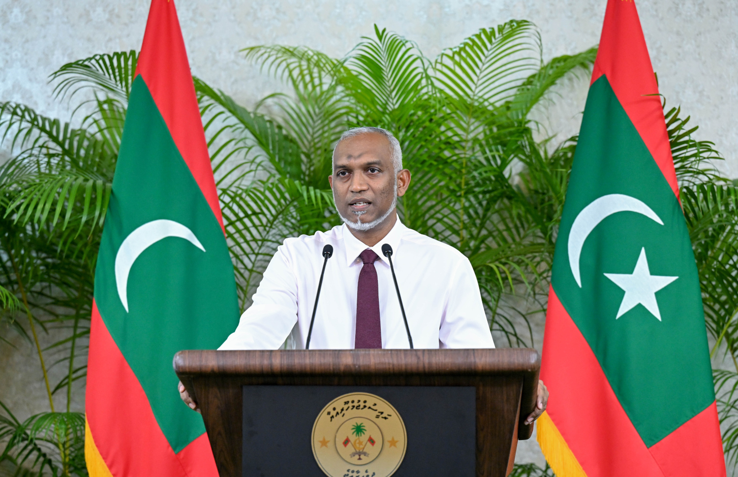 ރައީސް މުހައްމަދު މުއިއްޒު: ނަރުހުންނަކީ ސިއްހީ ހިދުމަތުގެ ވިންދު ކަމަށާއި ނަރުހުންގެ އަޑުއަހައި އިޖާބަދޭނެ ކަމަށް ވިދާޅުވި.