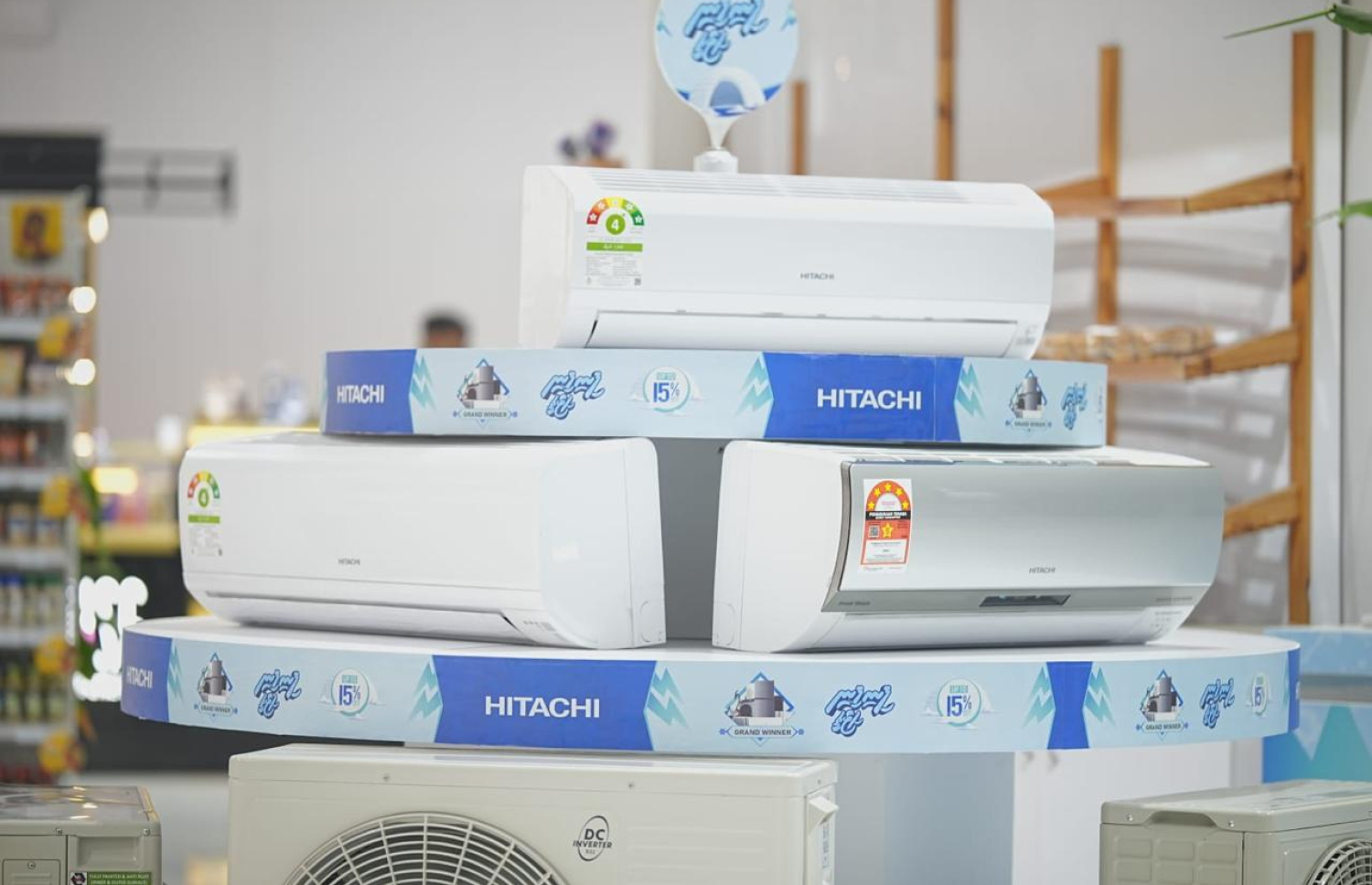 ހިޓާޗީ ބްރޭންޑުގެ އޭސީ.