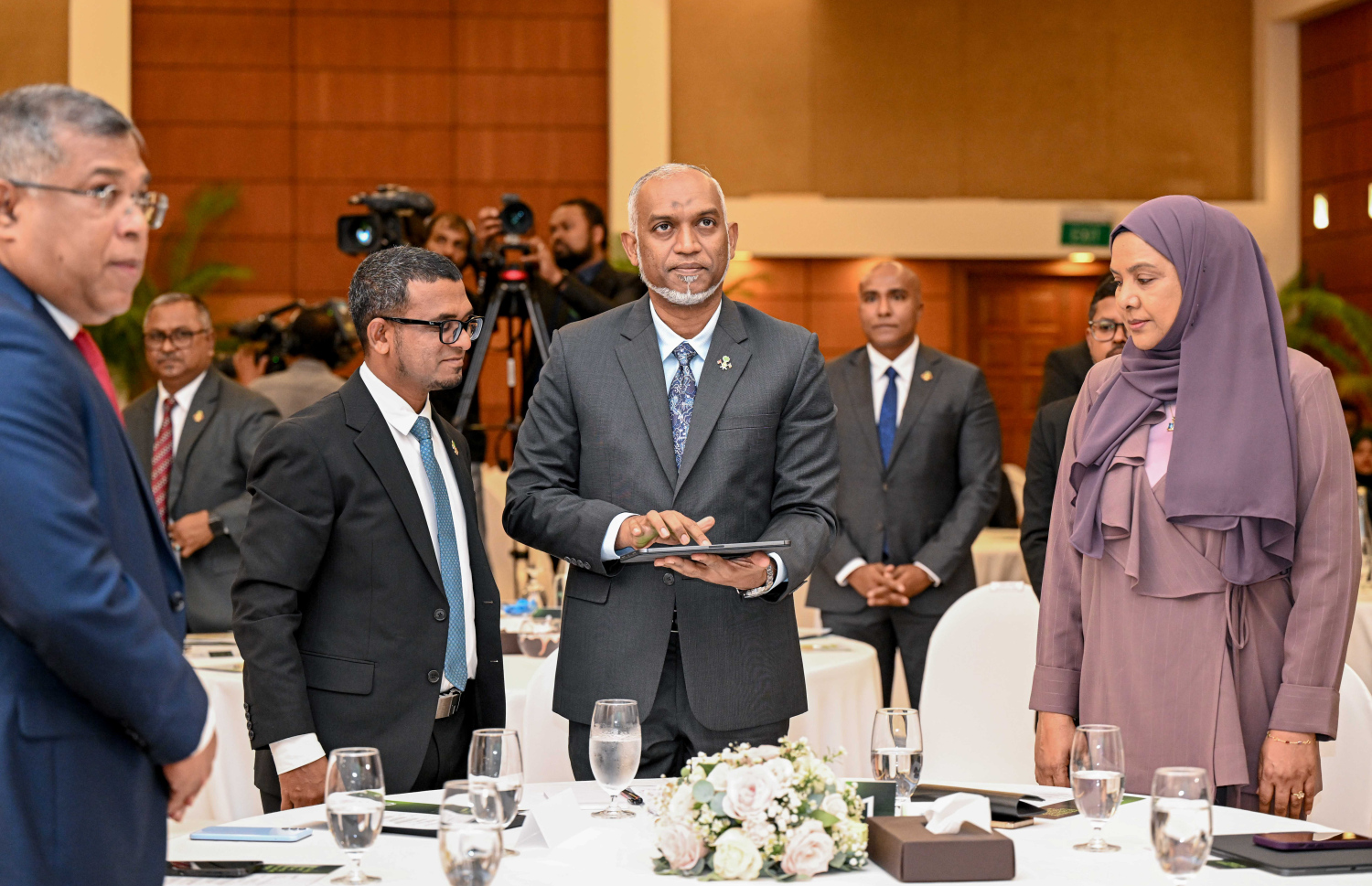 އިސްލާމިކް ސޯޝަލް ފައިނޭންސިން ފެށުން