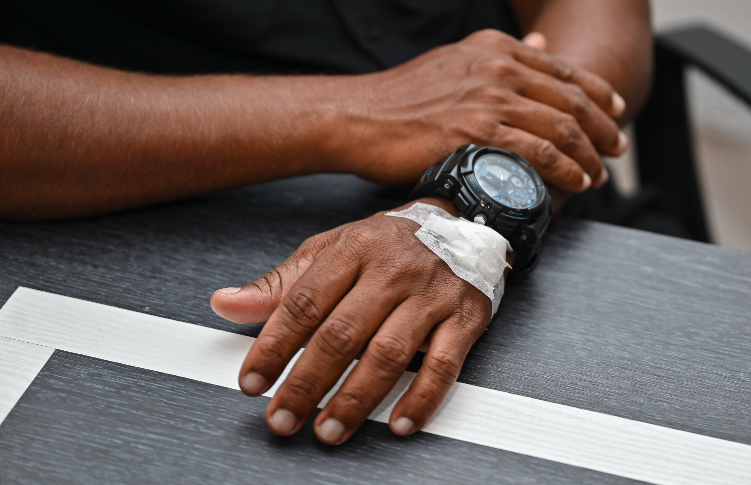 ޝަރުވާން، އިއްޔެ ލޭ އަޅަން ކަށި ޖެހި ތަނުގައި ބޭސް އަޅާފައި.-- ފޮޓޯ: ފަޔާޒު މޫސާ/ މިހާރު