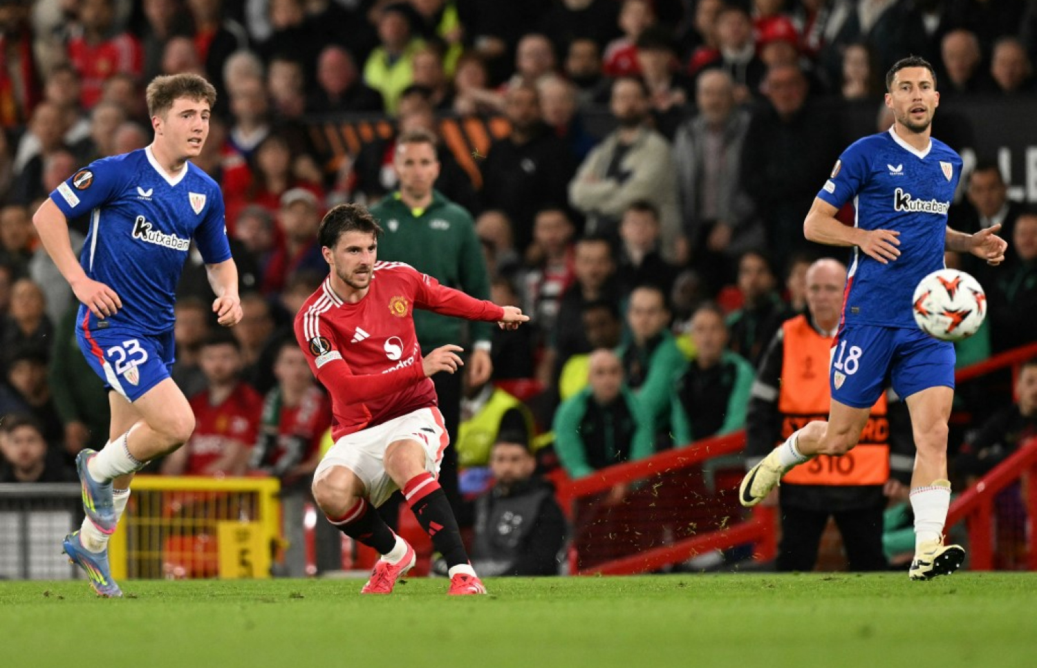 މައުންޓް އޭނާގެ ދެވަނަ ގޯލު ޖަހަނީ.-- ފޮޓޯ: އޭއެފްޕީ