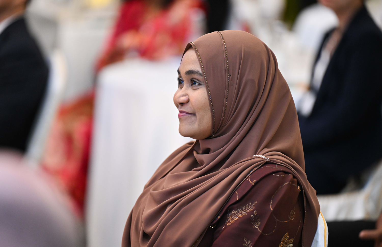 ފަސްޓްލޭޑީ ސާޖިދާ މުހައްމަދު: އަނިޔާގެ ވެށީގައި ކުދިން ކުށްވެރިންނަށްވުމުގެ ސަގާފަތް ނައްތާލަން ޖެހޭ ކަމަށް ވިދާޅުވި