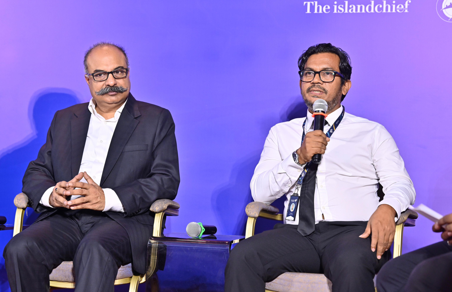 އެމްއޭސީޢެލްގެ ޗީފް ޓެކްނޮލޮޖީ އޮފިސަރު ޝަފީގު ވާހަކަ ދައްކަވަނީ -- ފޮޓޯ: ނިޝާން އަލީ / މިހާރު