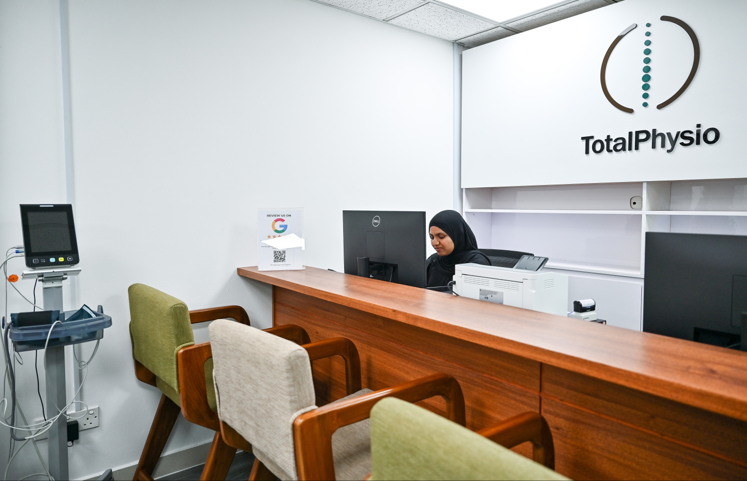 ޓޯޓަލްފިޒިއޯ ކައުންޓަރު: އެ އެ ކްލިނިކުން 600 އަށް ވުރެ ގިނަ މީހުން ފަރުވާ ހޯދާ -- ފޮޓޯ: ފަޔާޒް މޫސާ / މިހާރު