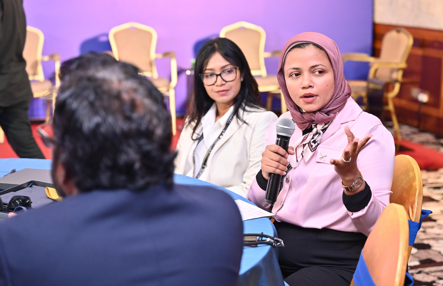 އޭވިއޭޝަން ފޯރަމްގައި ޕެނަލް ޑިސްކަޝަން ކުރިއަށްދަނީ -- ފޮޓޯ: ނިޝާން އަލީ / މިހާރު