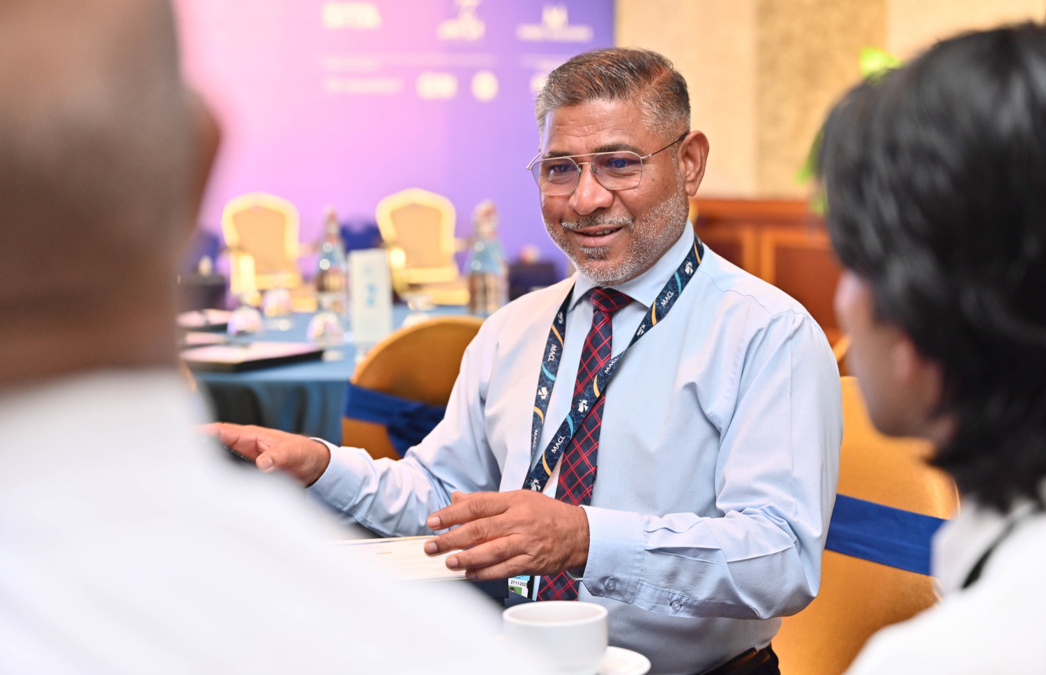 ހުޅުލޭ އައިލެންޑް ހޮޓެލްގައި ބޭއްވި އޭވިއޭޝަން ފޯރަމްގައި އެމްއޭސީއެލް ގެ އެމްޑީ އިބްރާހިމް ޝަރީފް ބައިވެރިވެވަޑައިގަންނަވަނީ .-- ފޮޓޯ: ނިޝާން އަލީ | މިހާރު