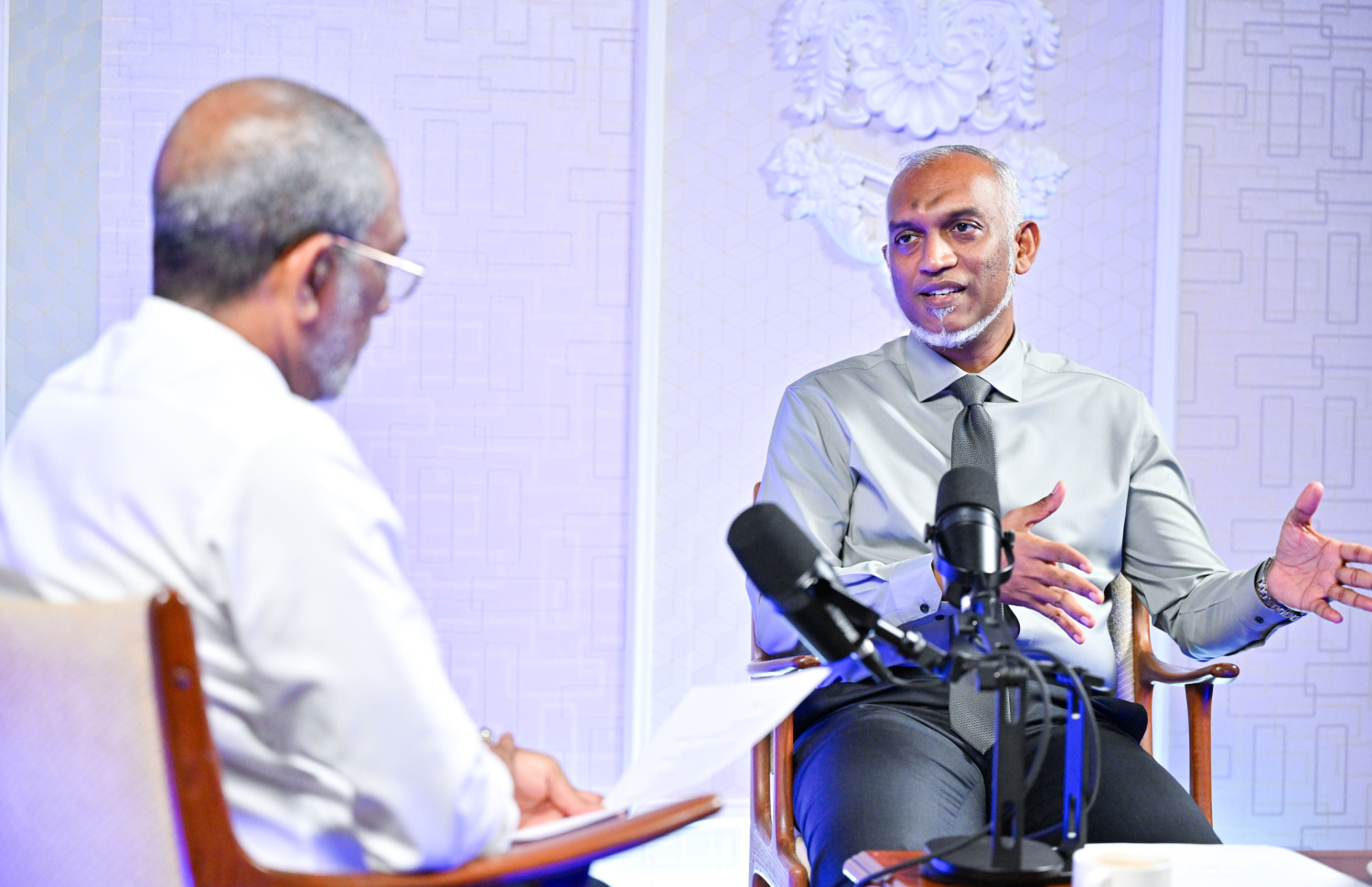 ރައްޔިތުންގެ ޕޮޑްކާސްޓުގައި ރައީސް ޑރ. މުއިއްޒު ވާހަކަފުޅުދައްކަވަނީ.- ފޮޓޯ: ރައީސް އޮފީސް