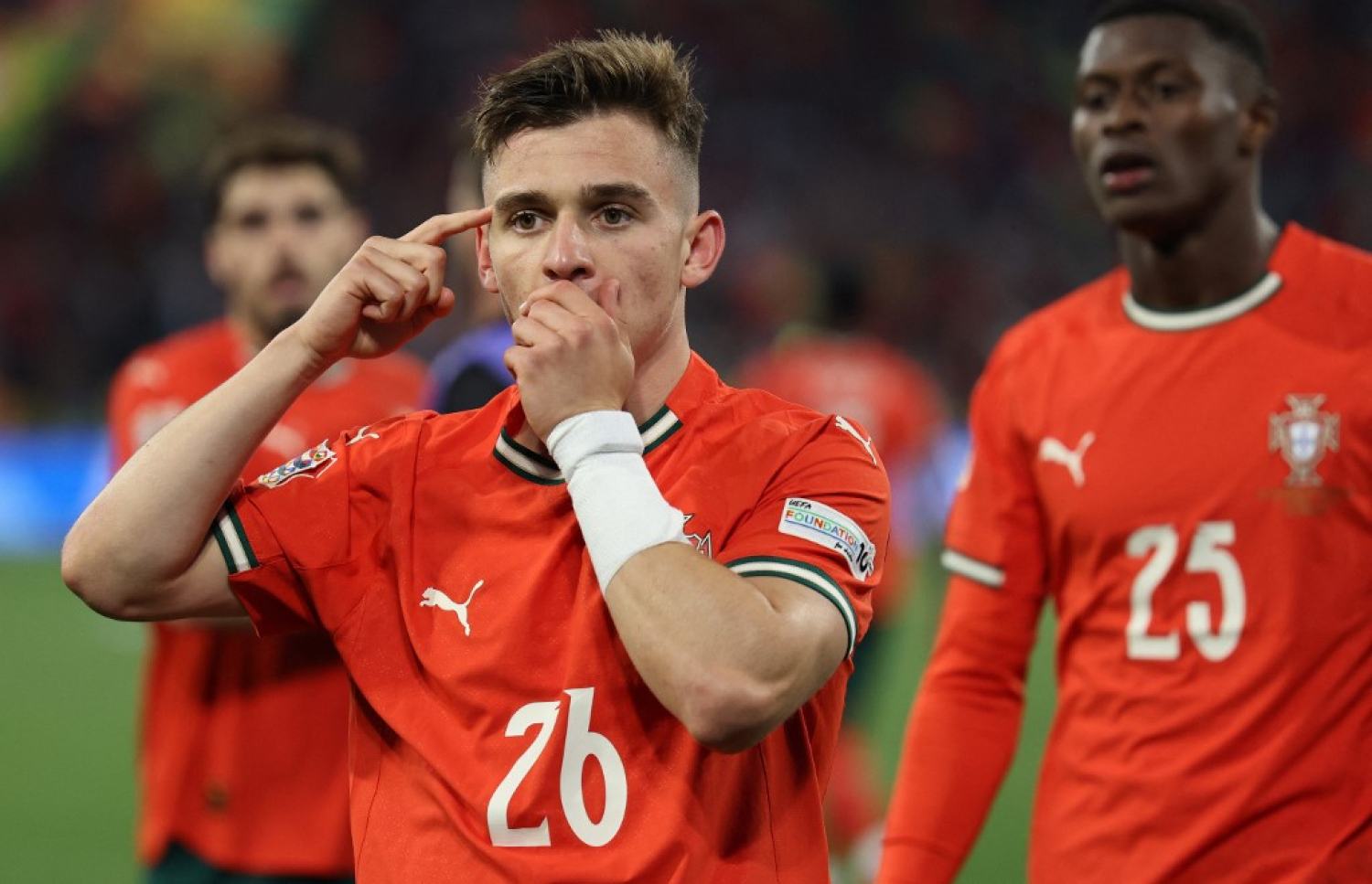 ކޮންސެއާއޯ، ޕޯޗުގަލް އަށް އެއްވަރު ކޮށްދިން ލަނޑު ޖެހުމަށް ފަހު.-- ފޮޓޯ: އޭއެފްޕީ