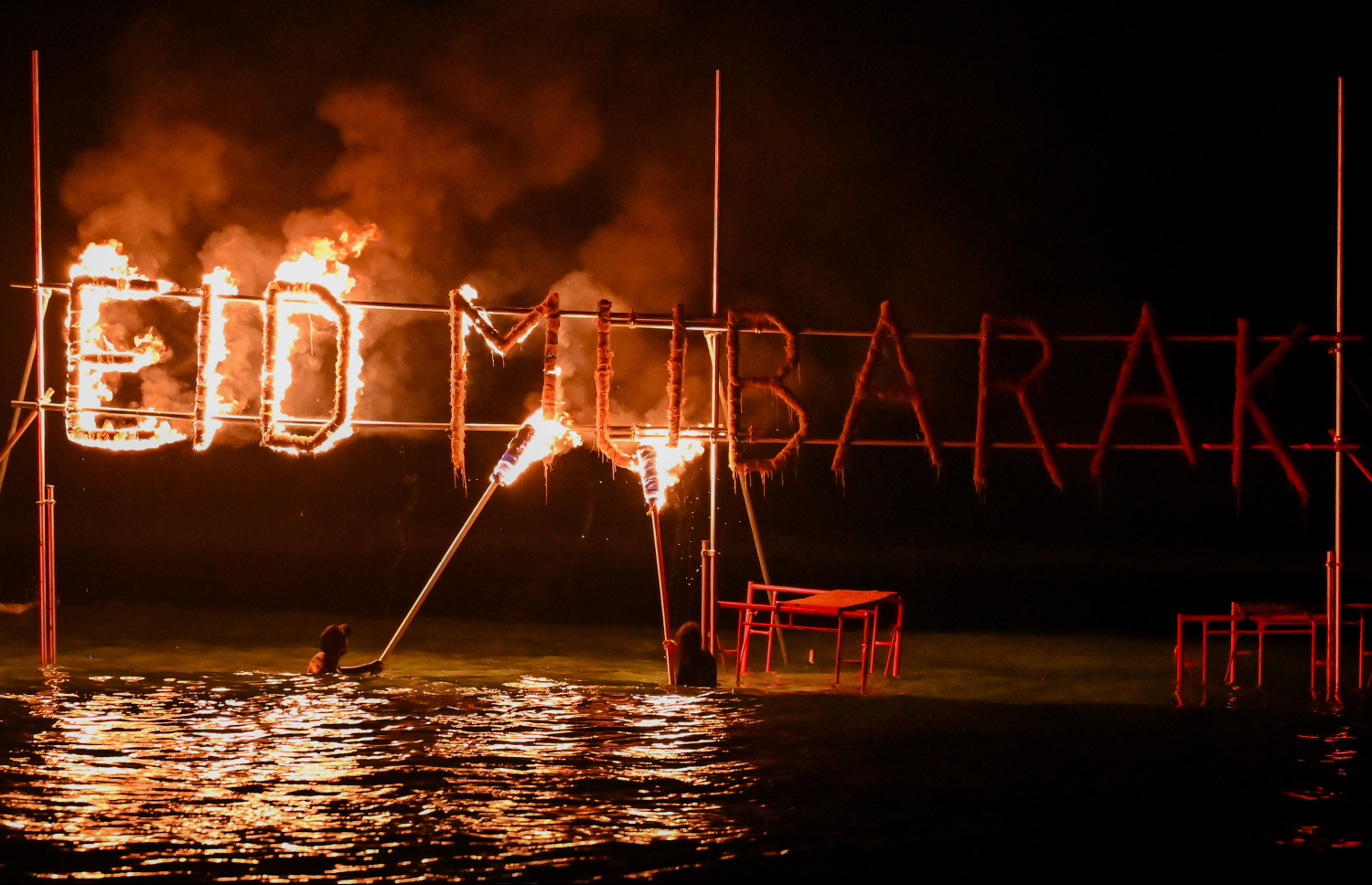 ބޮޑު އީދަށް މަރުހަބާ ކިޔުމަށް ހުޅުމާލޭގައި އީދު މަޅި ރޯކުރުން