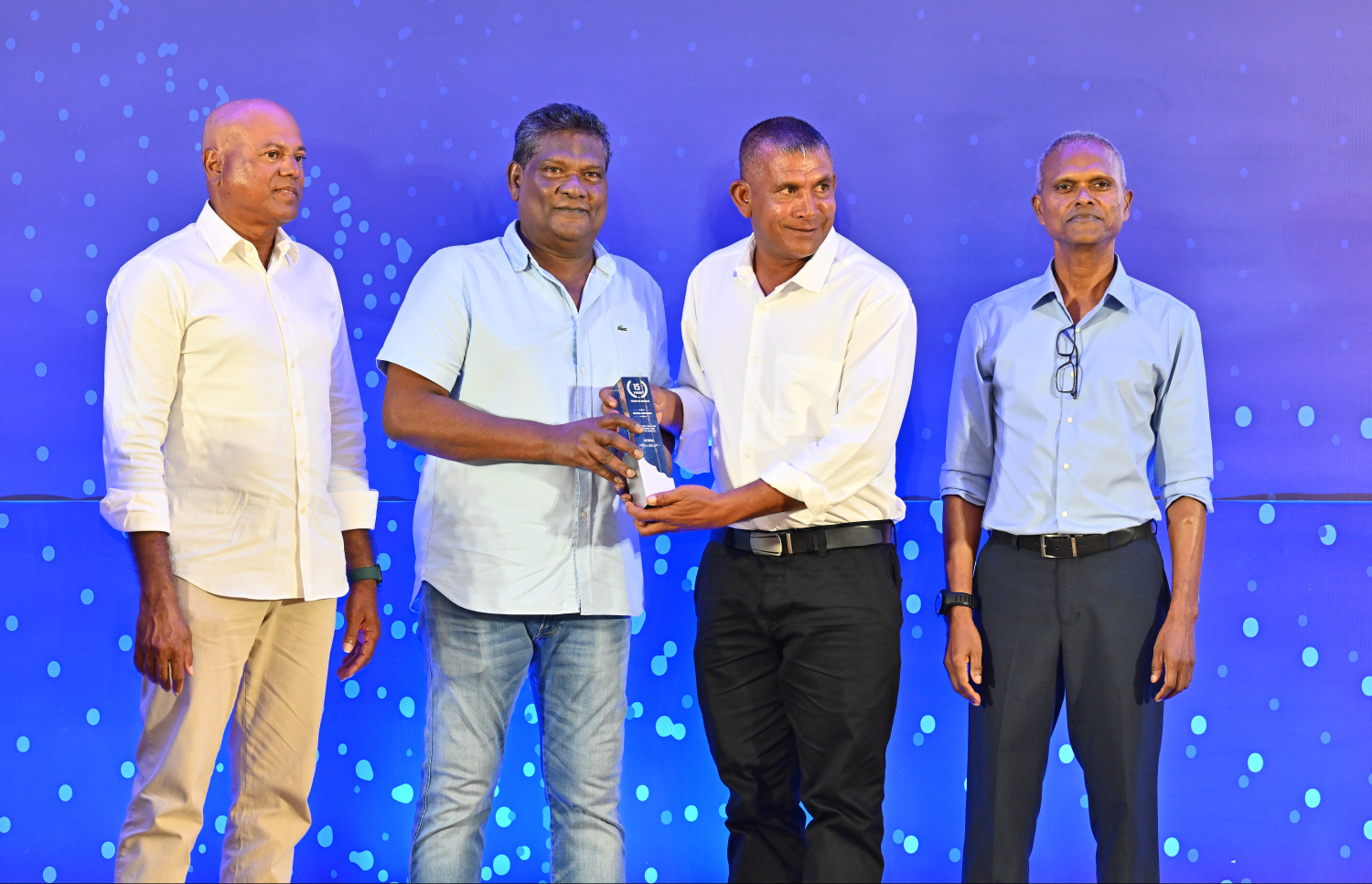 ސިލްވާ ސޭންޑްސްގެ 25 ވަނަ އަހަރީ ދުވަސް ފާހަގަކުރުން