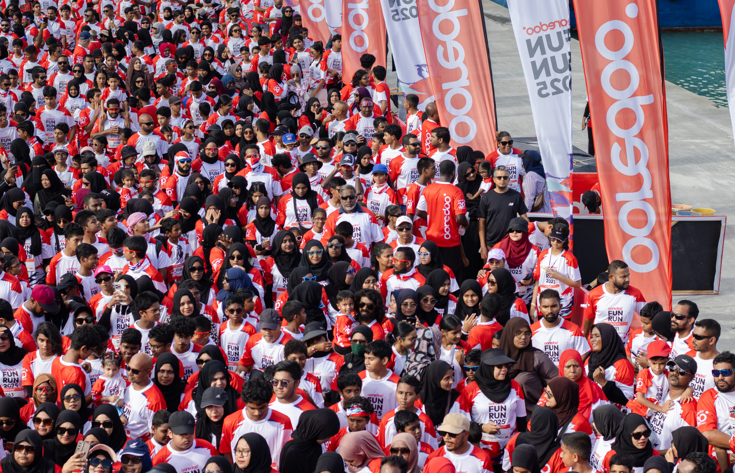 އުރީދޫ ފަން ރަން ފެށުމަށް ދުވުންތެރިން ތައްޔާރުވަނީ: އައްޑޫގައި ބޭއްވި މި ފޯރިގަދަ މި ރަން އެ ސިޓީން ވަރަށް ބޮޑު ތަރުހީބެއް ދިން.---ފޮޓޯ: އުރީދޫ