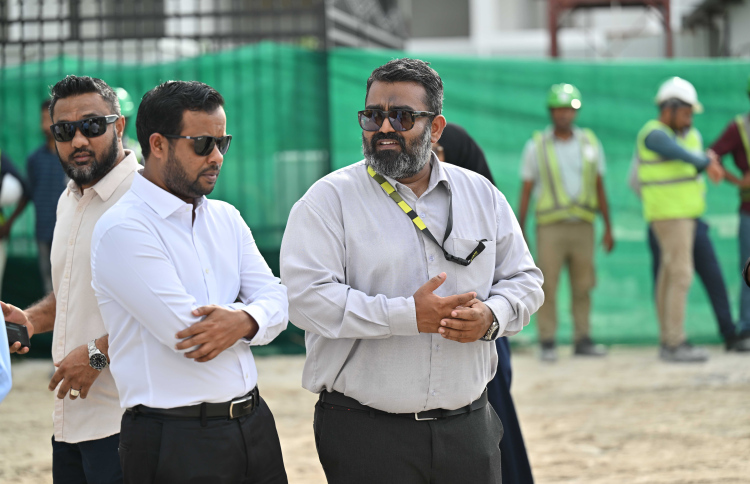 ދެ ފްލެޓެއް ހުސްކުރަން އެންގުމާ އެކު، ފްލެޓުތަކަށް ކުލި ދައްކަން ފަށައިފި