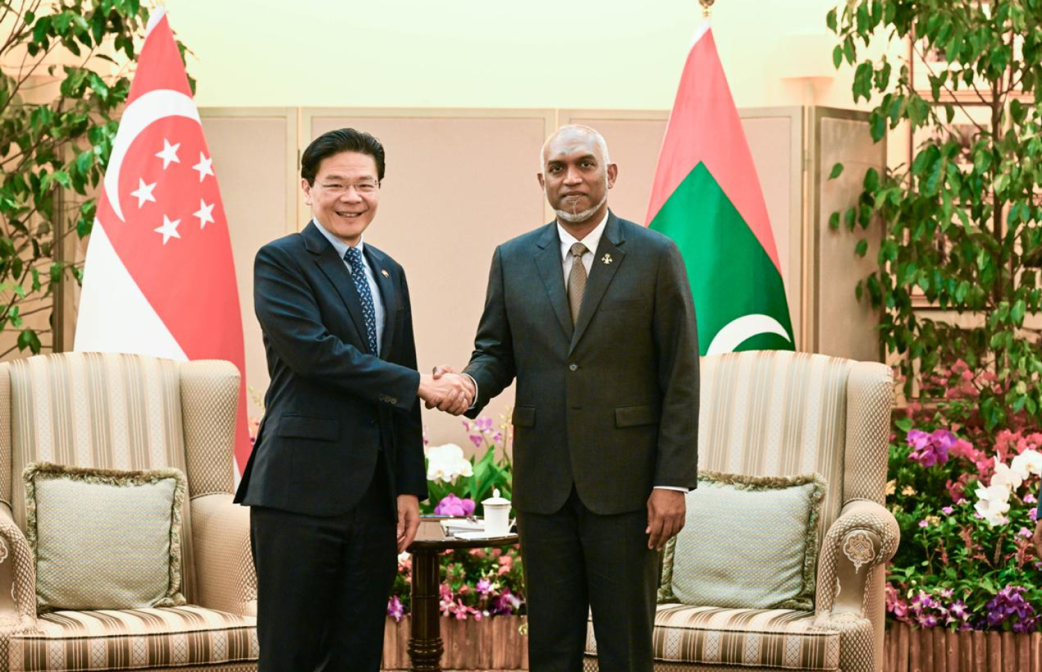 ރައީސް މުއިއްޒާއި ސިންގަޕޫރުގެ ބޮޑުވަޒީރު ލޮރެންސް ވޮންގް މިއަދު ބައްދަލުކުރައްވަނީ.---ފޮޓޯ: ރައީސް އޮފީސް