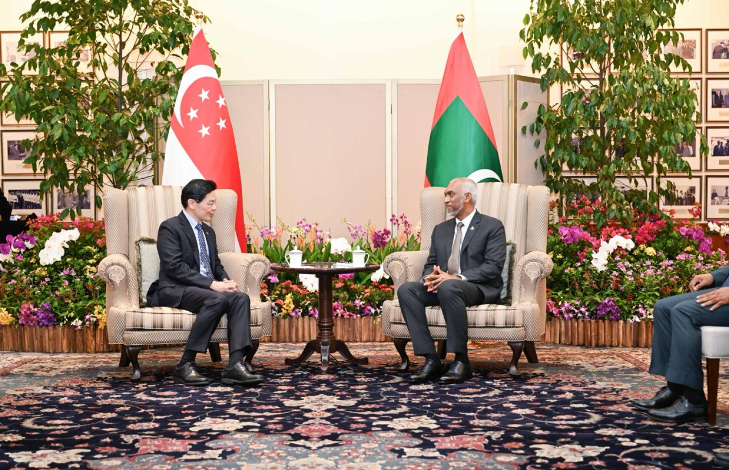 ރައީސް މުއިއްޒާއި ސިންގަޕޫރުގެ ބޮޑުވަޒީރު ލޮރެންސް ވޮންގް މިއަދު ބައްދަލުކުރައްވަނީ.---ފޮޓޯ: ރައީސް އޮފީސް