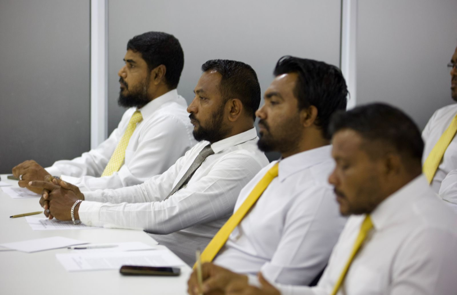 އިއްޔެ ރޭ ބޭއްވި އެމްޑީޕީގެ ގައުމީ މަޖިލިހުގެ ބައްދަލުވުން ކުރިއަށް ގެންދަނީ.---ފޮޓޯ: އެމްޑީޕީ