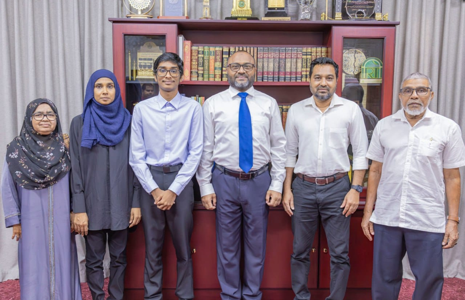 އިސްލާމިކް މިނިސްޓަރު ޑރ. މުހައްމަދު ޝަހީމް އަލީ ސައީދު، އިޔާން އާއި އޭނާގެ އާއިލާއާ ބައްދަލުކުރެއްވުން.