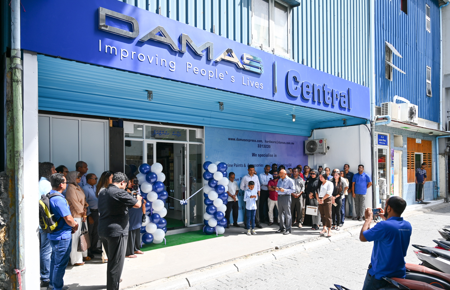 ދިލްބަހާރު މަގުގައި ހުޅުވި "ދަމާސް ސެންޓްރަލް" ފިހާރަ. -- ފޮޓޯ: ނިޝާން އަލީ | މިހާރު