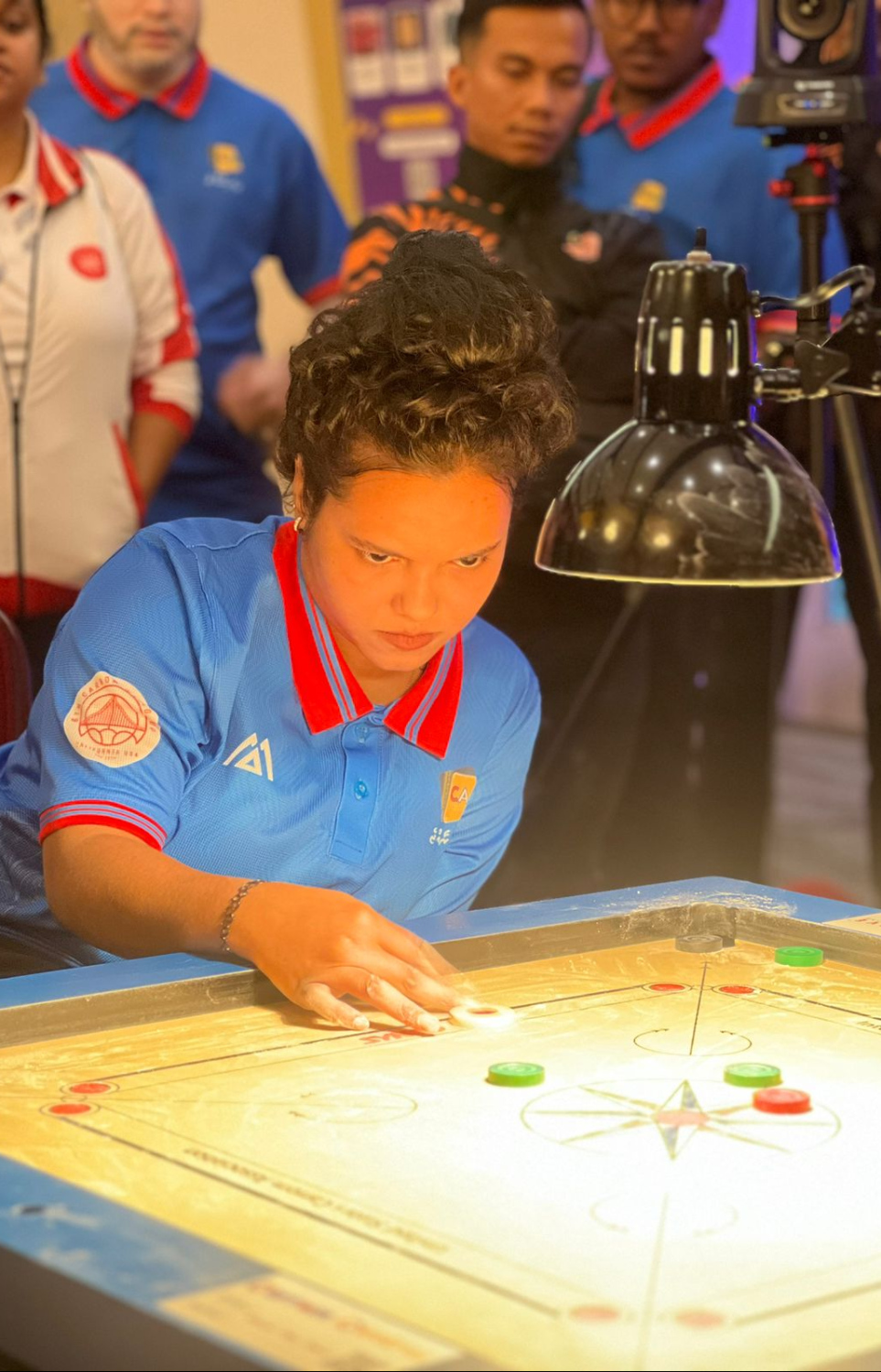 ވިދާދު: އޭނާ ވަނީ ހަތް ފަހަރު ގައުމީ ތަށި ކާމިޔާބު ކޮށްފައި.