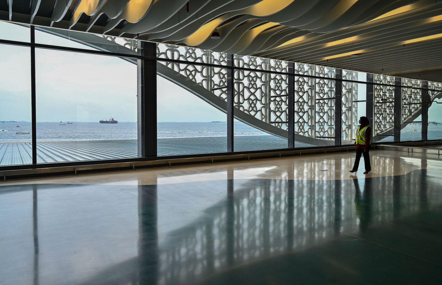 ވެލާނާ އިންޓަނޭޝަނަލް އެއާޕޯޓުގެ އާ ޓާމިނަލްގެ ތިން ވަނަ ފްލޯއިން ބޭރު ފެންނަ ސަރަހައްދު.--- ފޮޓޯ: ފަޔާޒު މޫސާ | މިހާރު