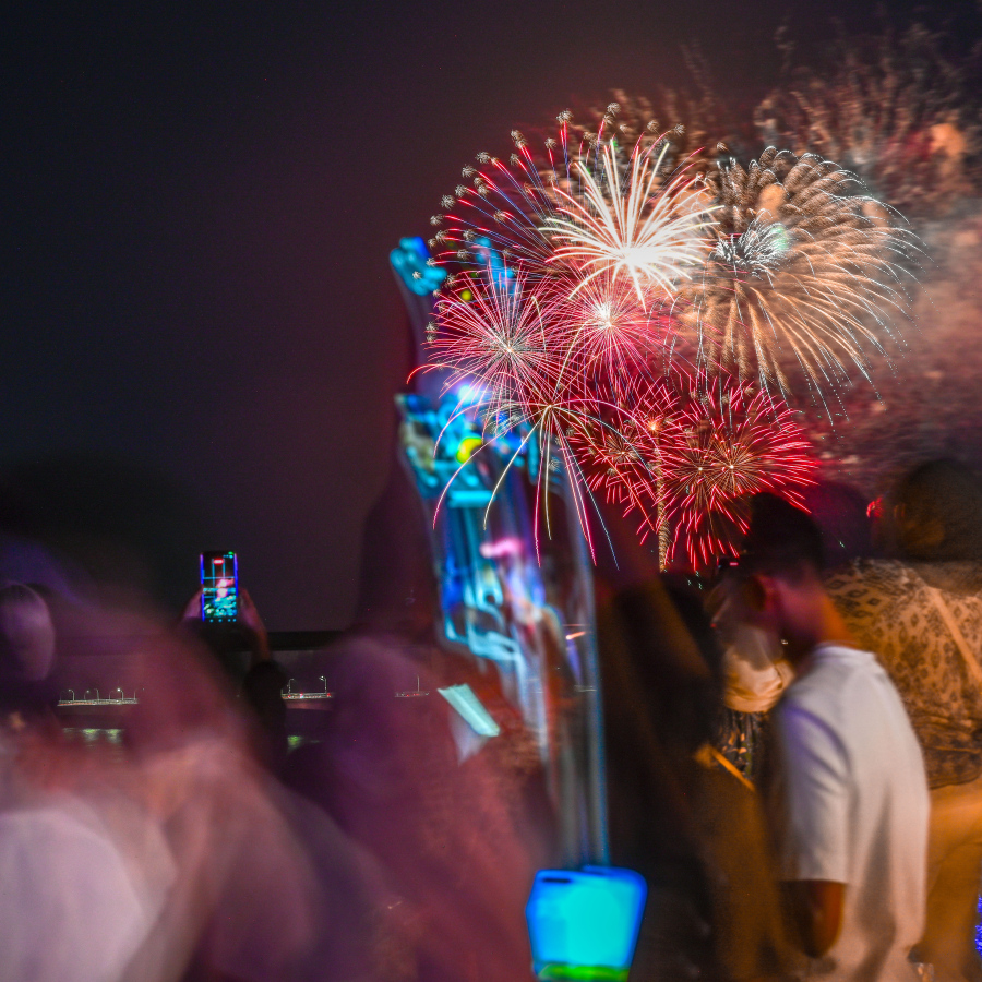 ވެލާނާ އިންޓަނޭޝަނަލް އެއާޕޯޓުގެ އާ ޓާމިނަލް ހުޅުވުމުގެ އުފަލުގައި އެއާޕޯޓް ކައިރީގައި މިރޭ ހަވާ އަރުވަނީ.---ފޮޓޯ: ނިޝާން އަލީ| މިހާރު