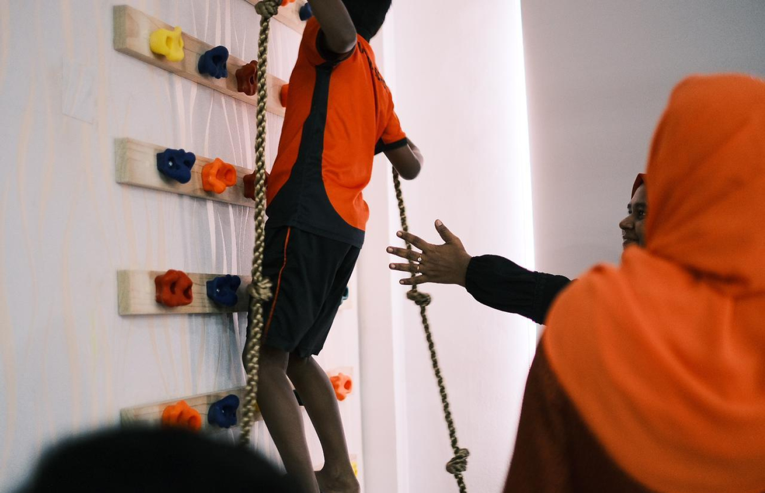 ބީއެމްއެލްގެ އެހީގައި ގާއިމުކޮށްފައިވާ ސެން ކްލާހެއް. --ފޮޓޯ: ބީއެމްއެލް