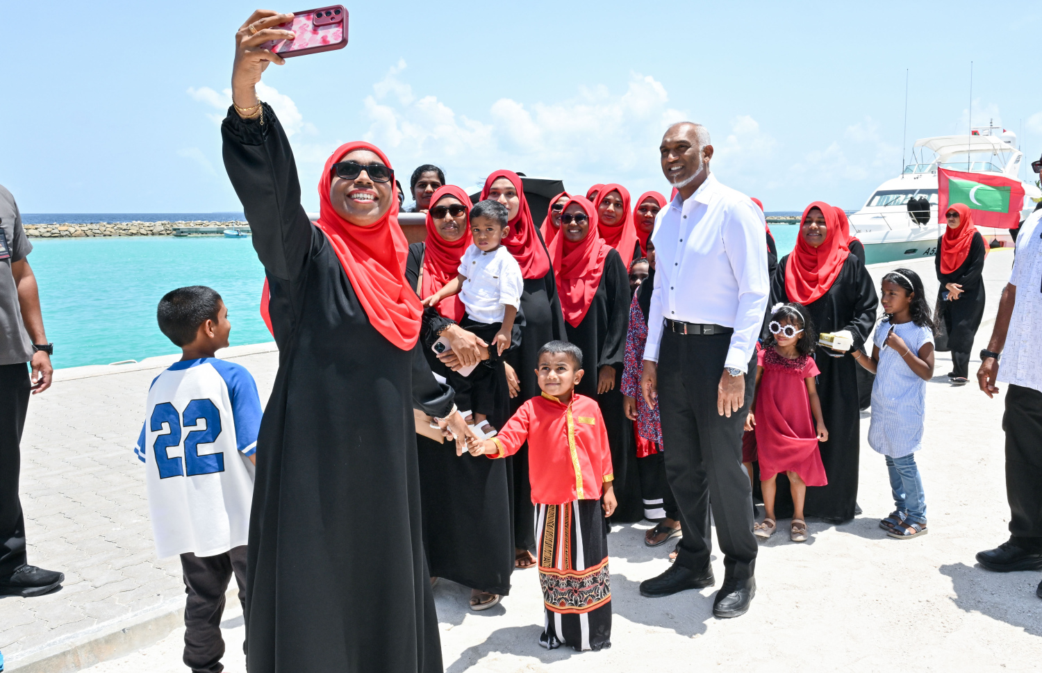 ރައީސް މުއިއްޒު ބ. އަތޮޅަށް ކުރައްވާ ދަތުރުފުޅު