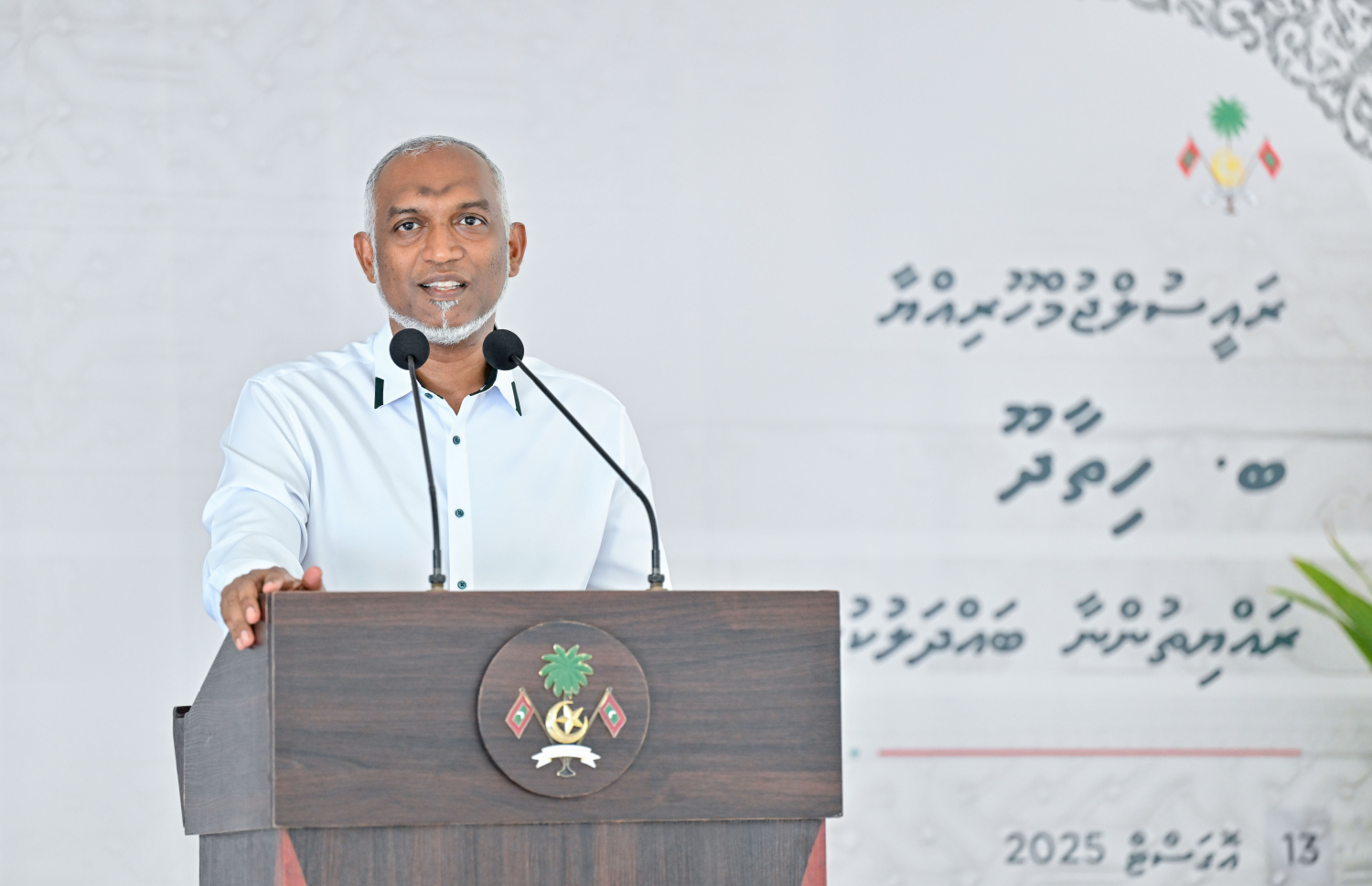 ރައީސް މުއިއްޒު ހިތާދޫގެ ރައްޔިތުންނާ މިއަދު ބައްދަލުކުރައްވަނީ.---ފޮޓޯ: ރައީސް އޮފީސް