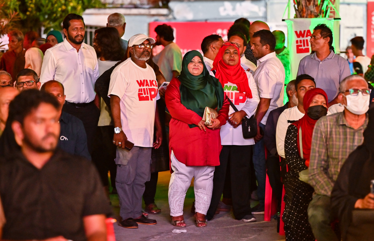 ޕީއެންއެފްގެ ސަޕޯޓަރުންތަކެއް: އެ ޕާޓީއަށް ފިޔަވަޅު އަޅާނެ ކަމުގެ އިންޒާރު އީސީން ވަނީ ދީފައި-- ފޮޓޯ: ފަޔާޒު މޫސާ | މިހާރު