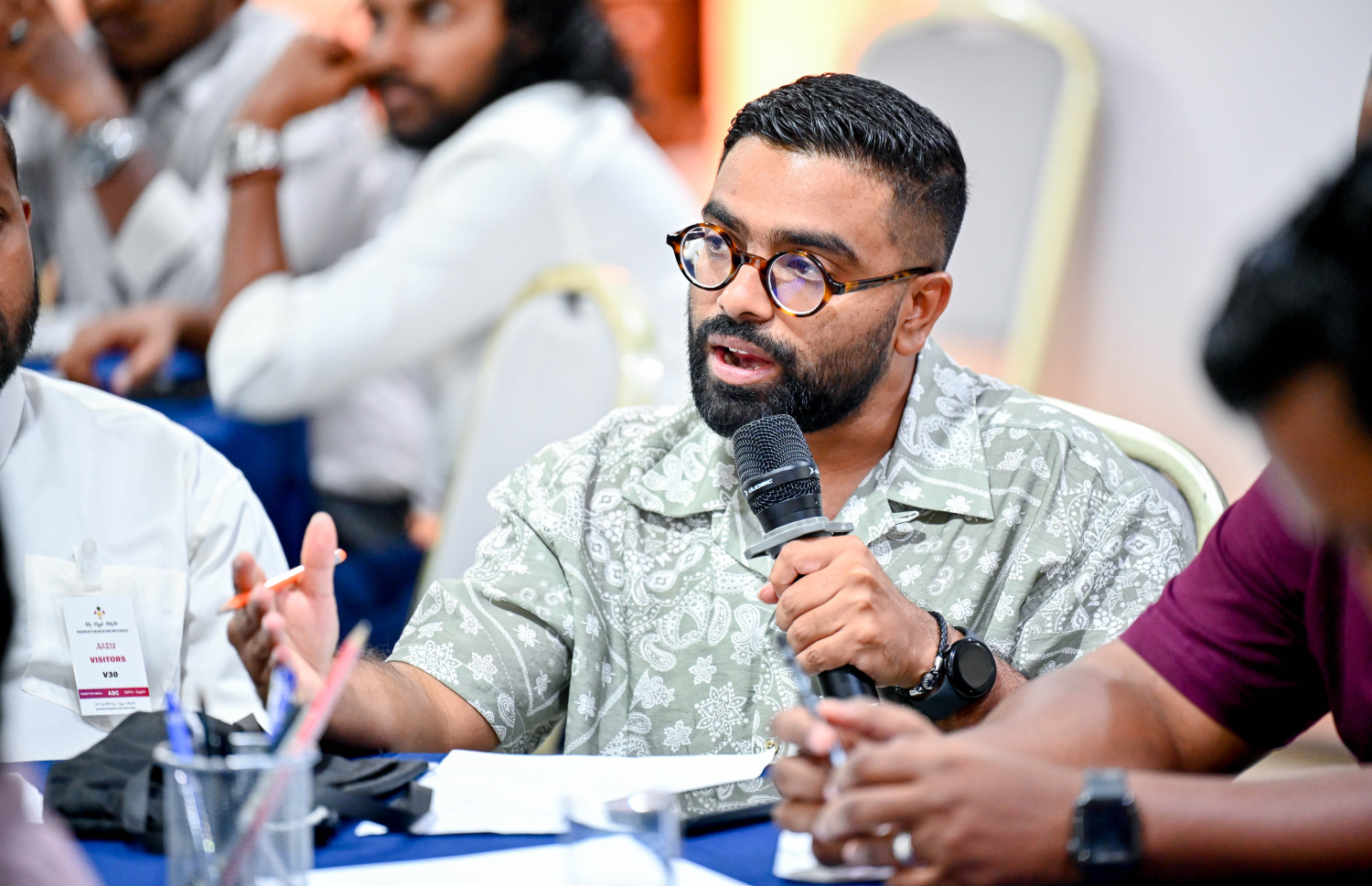 މިނިވަން މުއައްސަސާތަކާ ބެހޭ ކޮމިޓީގައި މިއަދު ނޫސްވެރިން ވާހަކަ ދައްކަނީ. ކޮމިޓީގައި ވާހަކަ ދެއްކި ހުރިހާ މީޑިއާއަކުން ވަނީ ބިލާ ދެކޮޅު ކަން ހާމަކޮށްފައި - ފޮޓޯ: ނިޝާން އަލީ | މިހާރު