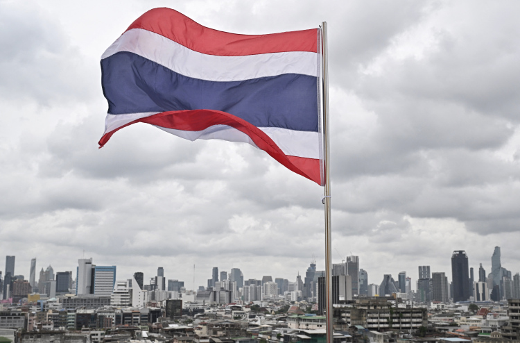 Thailand in Dhivehinnah dhey on-arrival visa 15 dhuvahah kuda kuranee