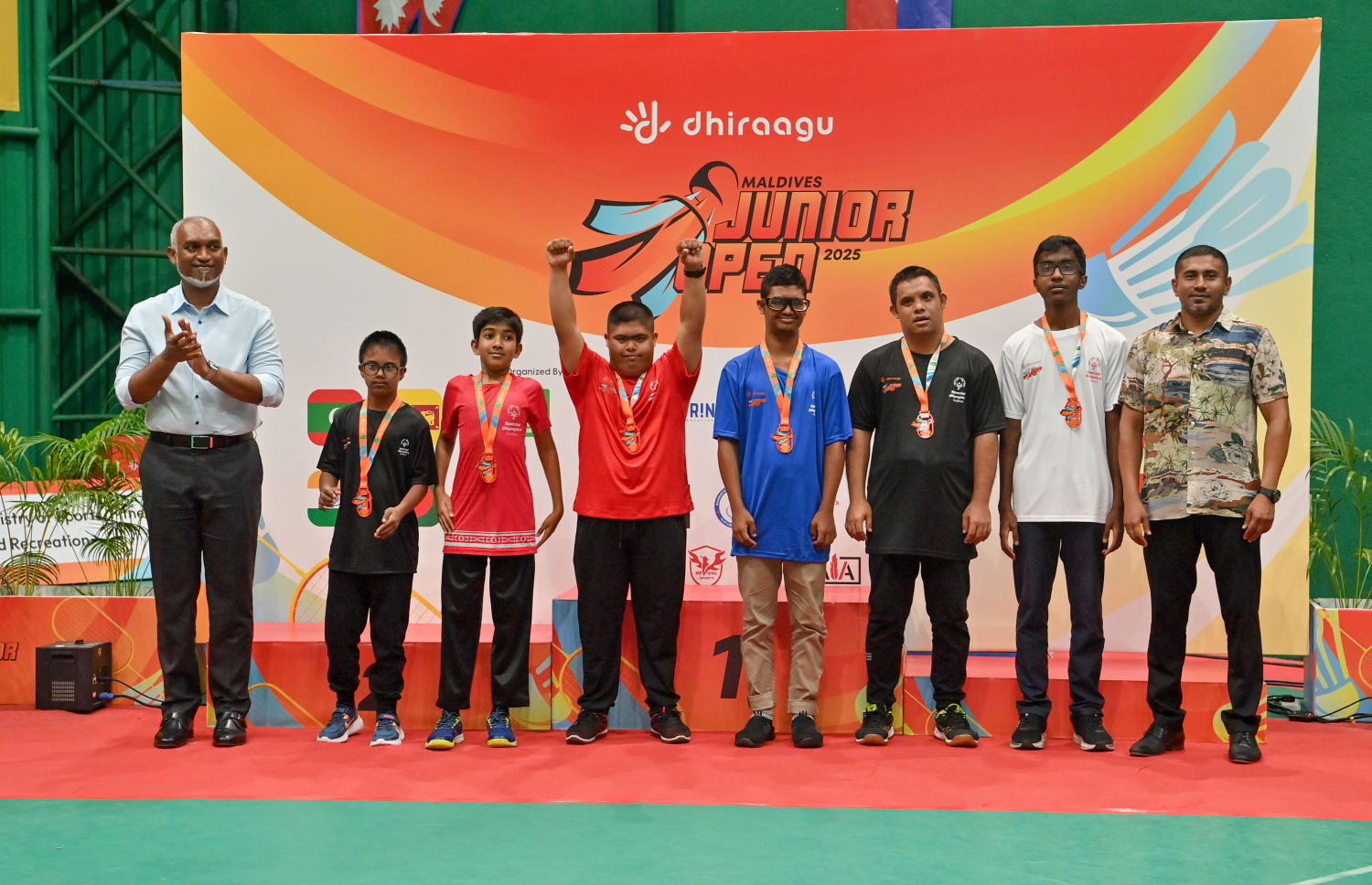 ސްޕެޝަލް ކެޓެގަރީން މެޑަލް ހޯދި އެތުލީޓުން.-- ފޮޓޯ: ރައީސް އޮފީސް