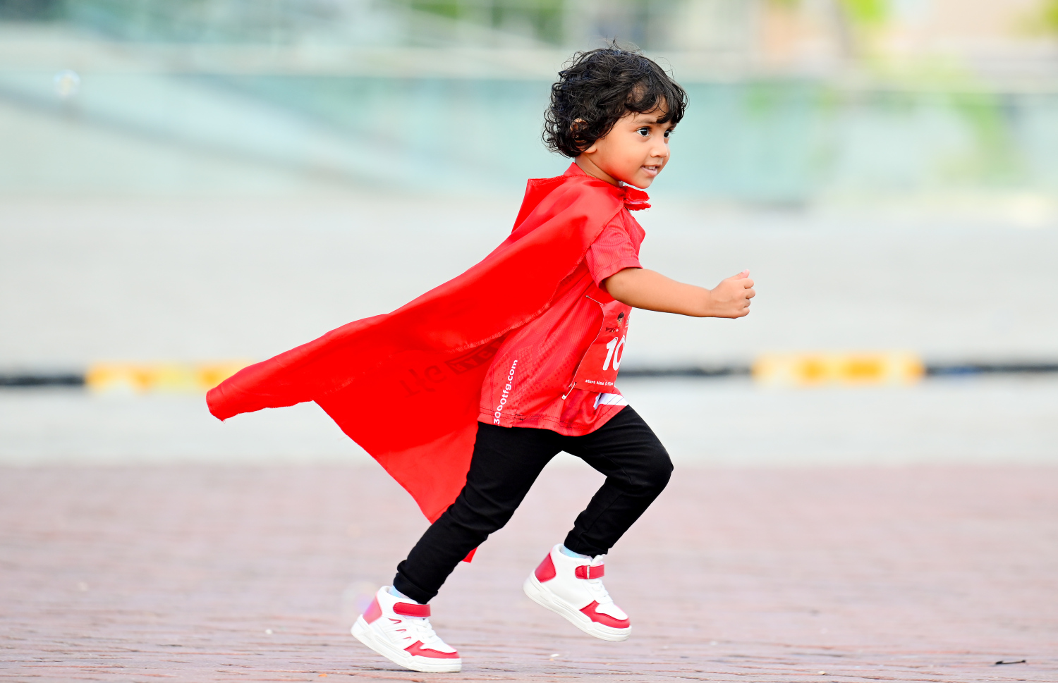 ބީއެމްއެލް އާއި ޓޯޓަލް ފިޓްނަސް ގްރޫޕް (ޓީއެފްޖީ) ގުޅިގެން މިއަދު ހުޅުމާލޭގައި ބޭއްވި ބީއެމްއެލް ވާއު ކިޑްސް ރަންގައި ބައިވެރިވި ދުވުންތެރިން.-- ފޮޓޯ: ނިޝާން އަލީ | މިހާރު