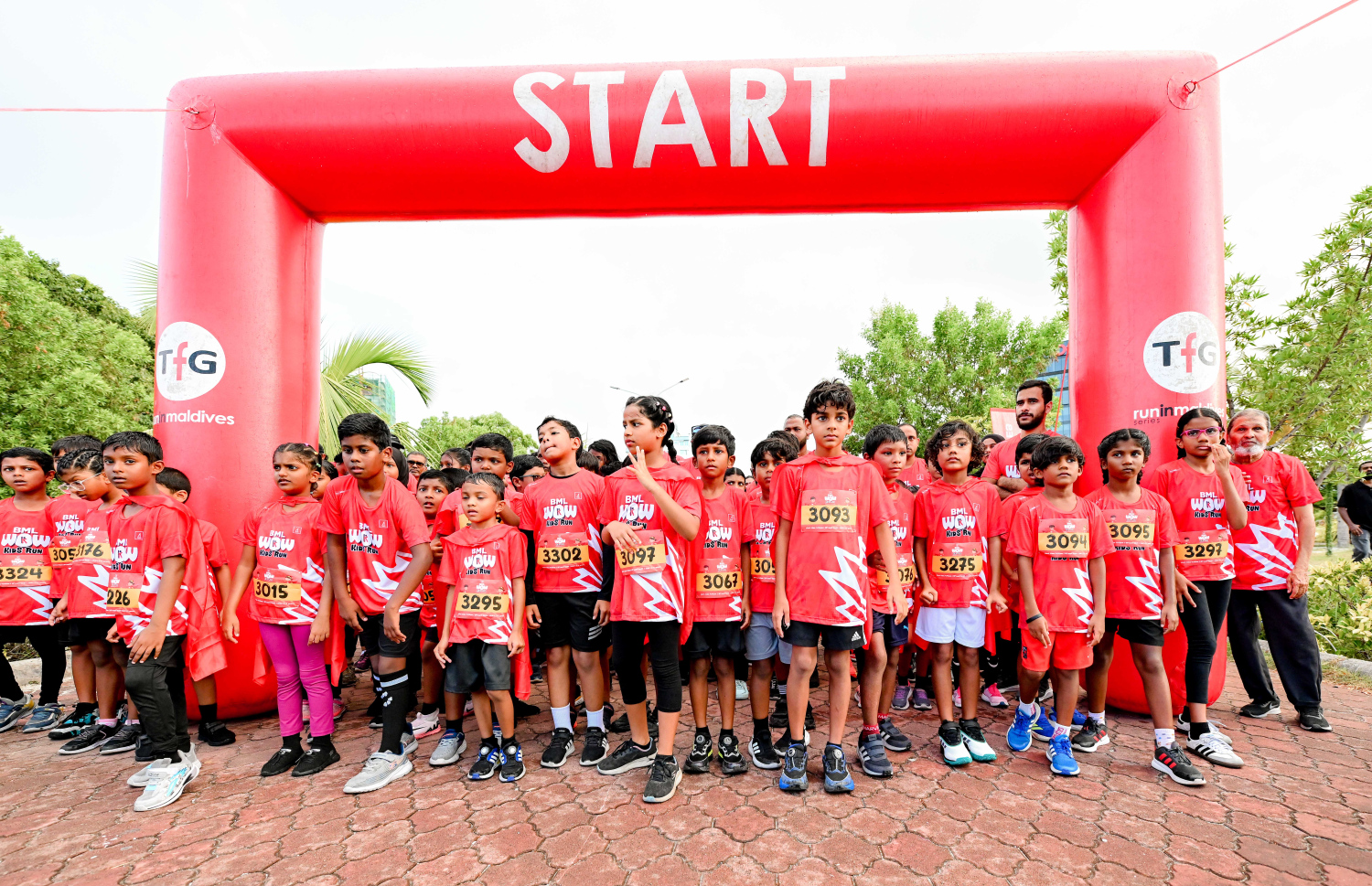 ބީއެމްއެލް އާއި ޓޯޓަލް ފިޓްނަސް ގްރޫޕް (ޓީއެފްޖީ) ގުޅިގެން މިއަދު ހުޅުމާލޭގައި ބޭއްވި ބީއެމްއެލް ވާއު ކިޑްސް ރަންގައި ބައިވެރިވި ދުވުންތެރިން.-- ފޮޓޯ: ނިޝާން އަލީ | މިހާރު