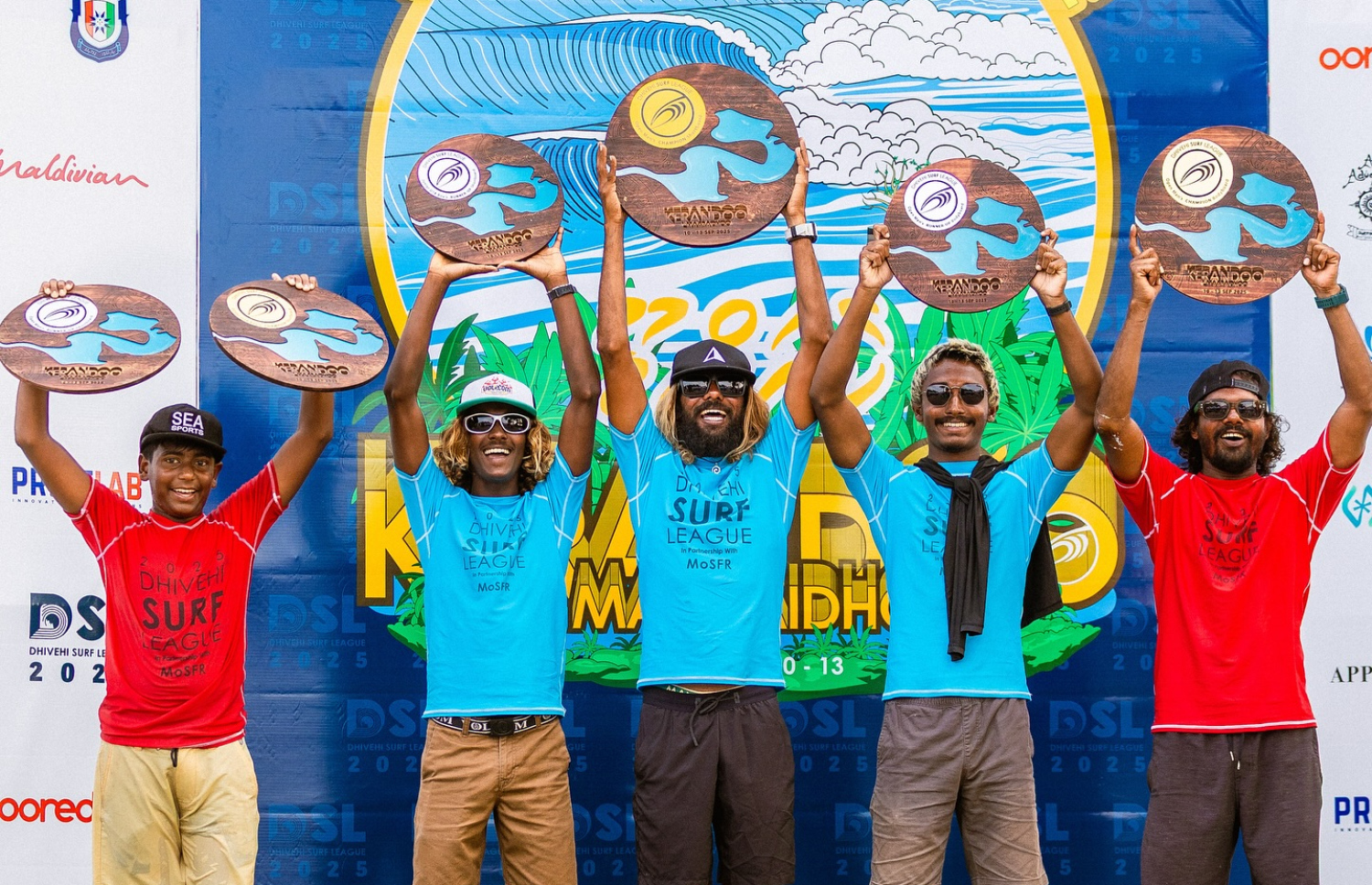 ސާފް ލީގުގެ ތިން އިވެންޓުގެ އެއްވަނަ އަދި ދެވަނަ ހޯދި އެތުލީޓުން؛ (ކ-ވ) ޖާއްޓެ، ކައިފް، އަންމަޑޭ، އިނާން، ޔަސީން.-- ފޮޓޯ: ސިޑިބަރި | ޝާބިން