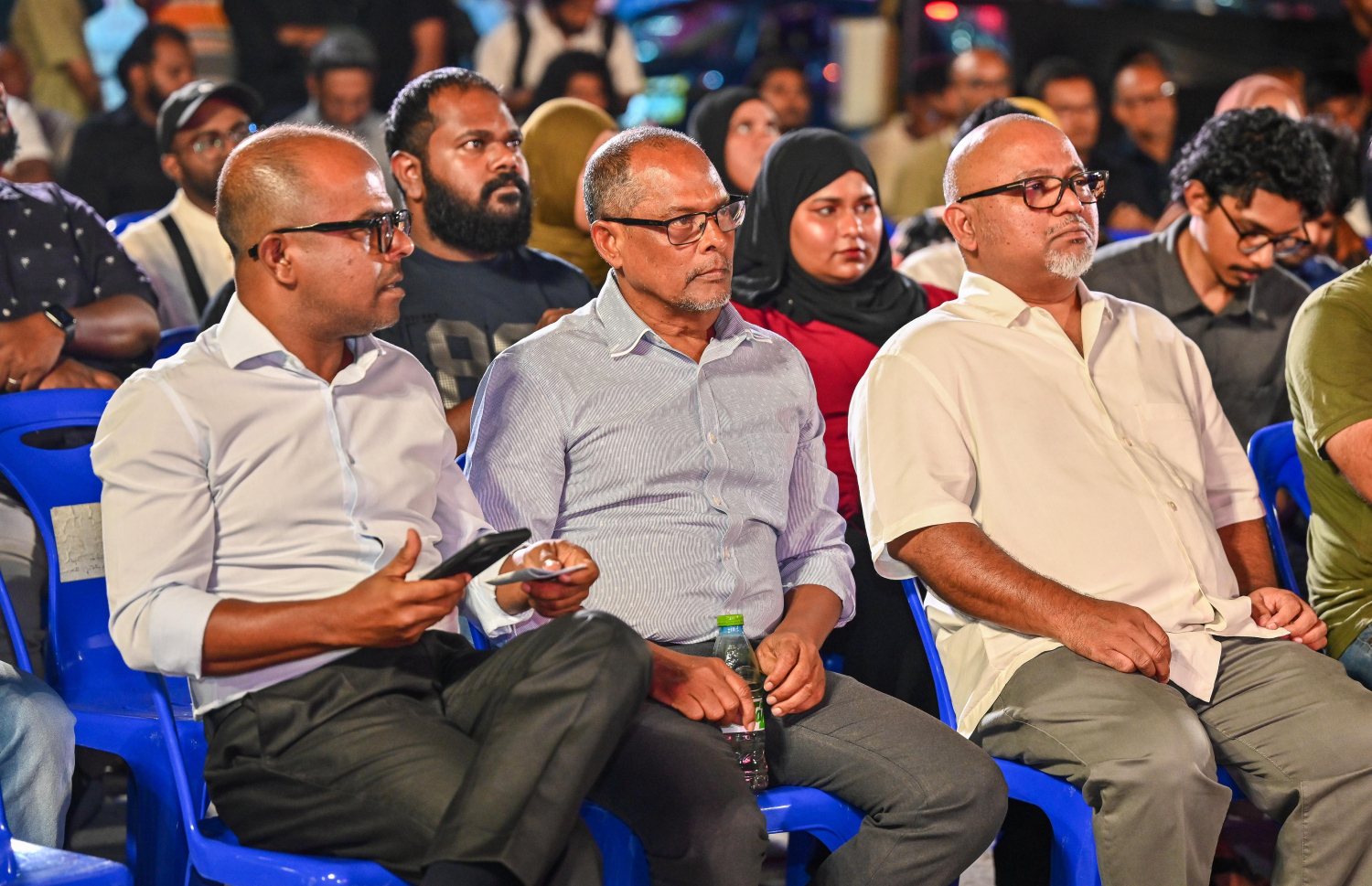 މަޖިލީހަށް ހުށަހަޅާފައިވާ މީޑިއާ ބިލާ ގުޅޭގޮތުން ހުރި ކަންބޮޑުވުންތައް އާންމުންނާ ހިއްސާކުރަން އެމްޖޭއޭއިން އިންތިޒާމްކޮށްގެން ރޭ ބޭއްވި ފޯރަމް. --ފޮޓޯ: ފަޔާޒް މޫސާ | މިހާރު