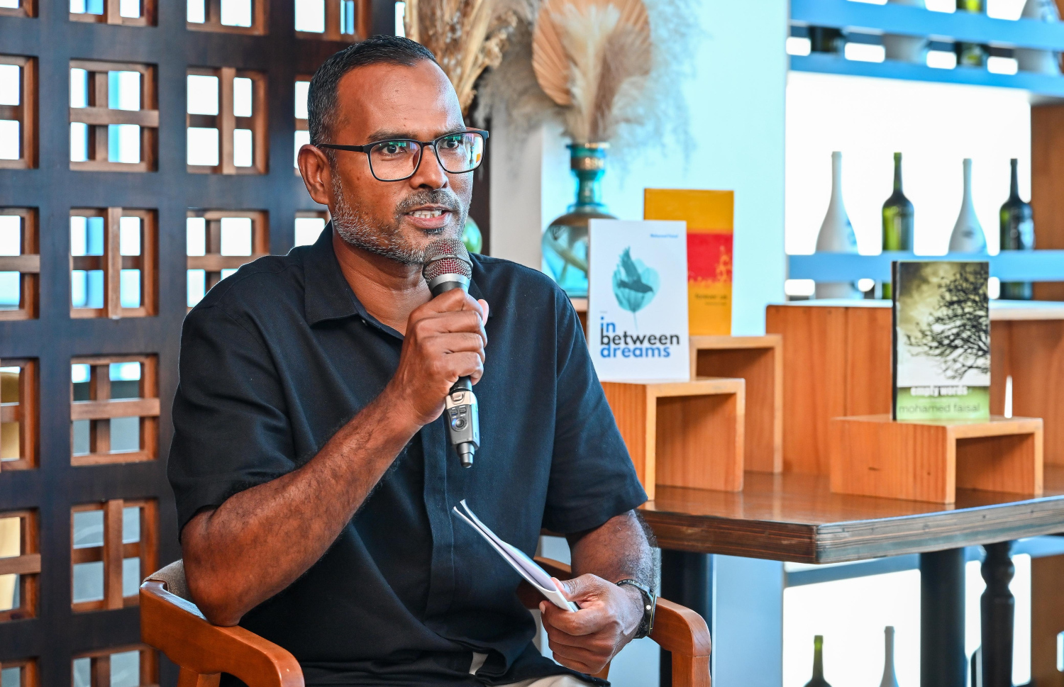 ފައިސަލް: ސްކޫލް ދައުރުން ފެށިގެން ހުނަރުވެރި ޅެންވެރިއެއް. -- ފޮޓޯ: ފަޔާޒް މޫސާ/ މިހާރު