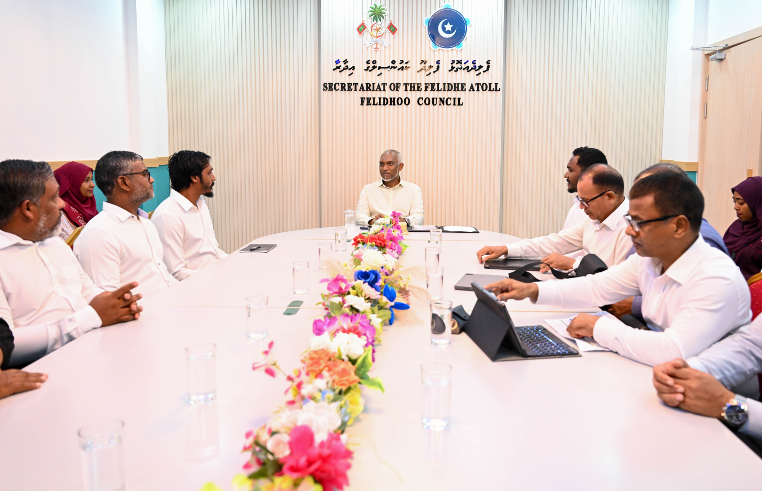 ރައީސް ޑރ. މުހައްމަދު މުއިއްޒު ފެލިދޫ ކައުންސިލާ ބައްދަލުކުރެއްވުން.