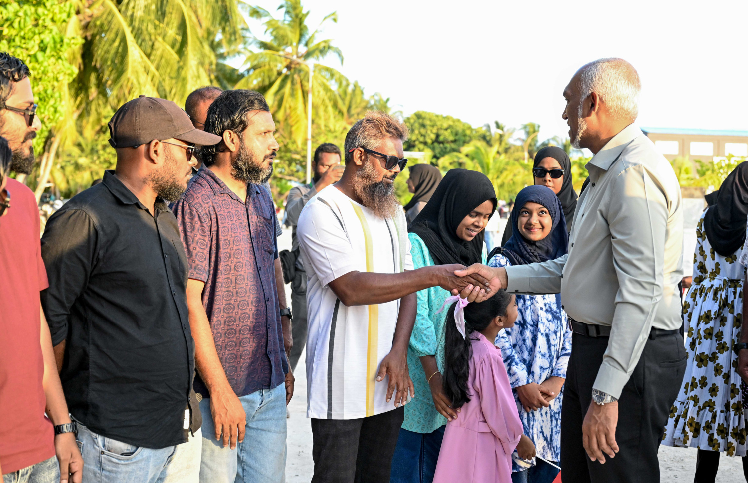 ރައީސް ޑރ. މުހައްމަދު މުއިއްޒު، މ. މުލަކަށް ވަދައިގަތުން.-- ފޮޓޯ: ރައީސް އޮފީސް