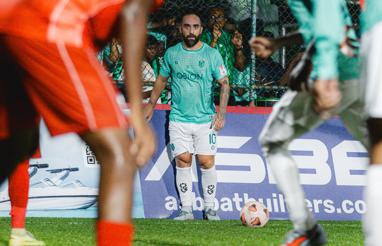 ރިކާޑީނިއޯ ކްލަބް އެޗްޑީސީގެ ފުރަތަމަ މެޗުގައި.-- ފޮޓޯ: ކްލަބް އެޗްޑީސީ