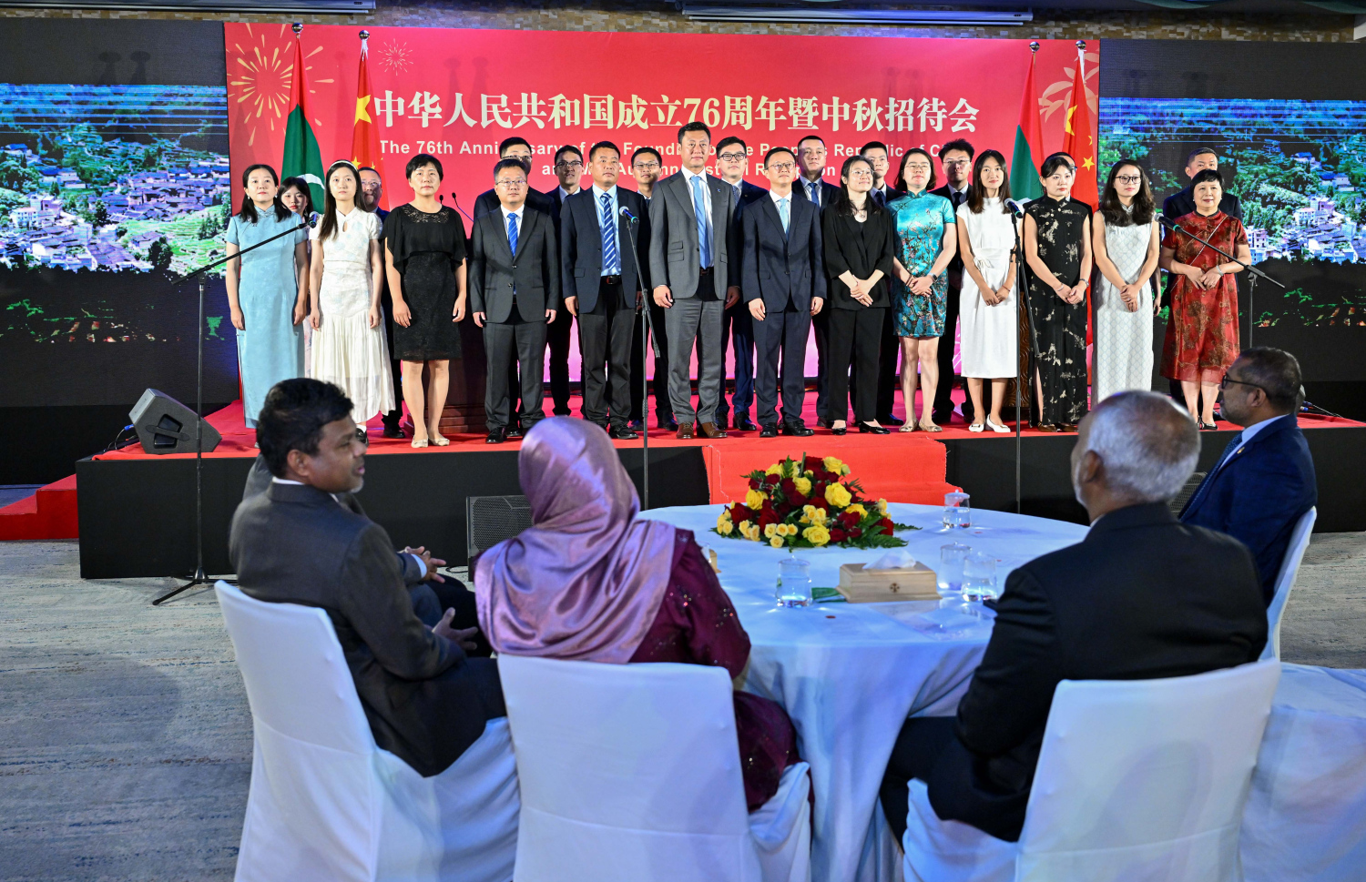 ޗައިނާގެ ގައުމީ ދުވަސް ފާހަގަކުރަން ބޭއްވި ރަސްމިއްޔާތު --- ފޮޓޯ/ރައީސް އޮފީސް