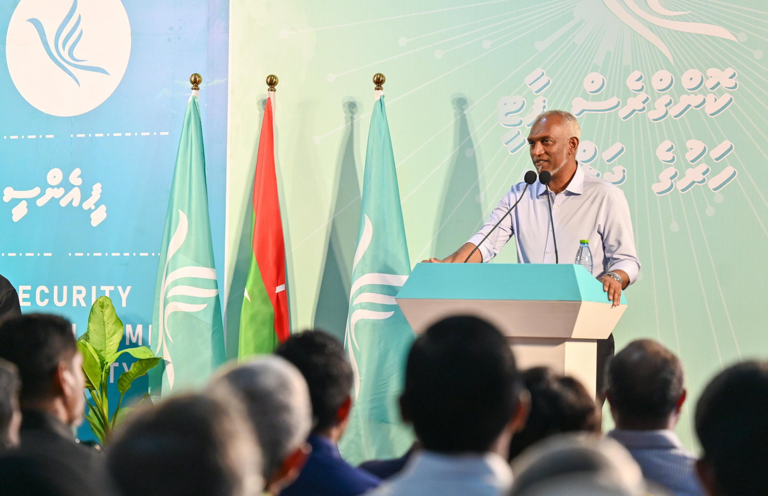 ޕީއެންސީން މިރޭ ބޭއްވި ޖަލްސާގައި ރައީސް މުއިއްޒު ވާހަކަފުޅު ދައްކަވަނީ.---ފޮޓޯ: ފަޔާޒު މޫސާ| މިހާރު