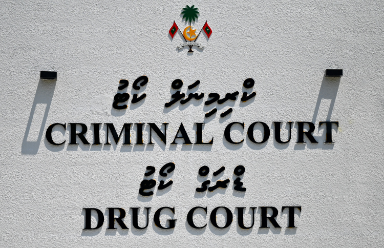 Fihaara eh ge thereygai meehaku maraalun: 2 meehun ge mahchah kuh saabithu nuvi