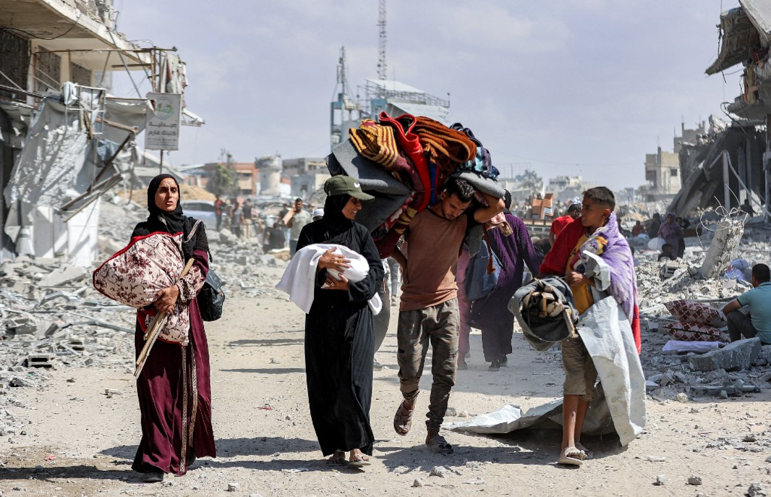 ހަމަލާތައް ހުޓާލުމުން ޣައްޒާގެ ރައްޔިތުން އެނބުރި ވަޒަނަށް